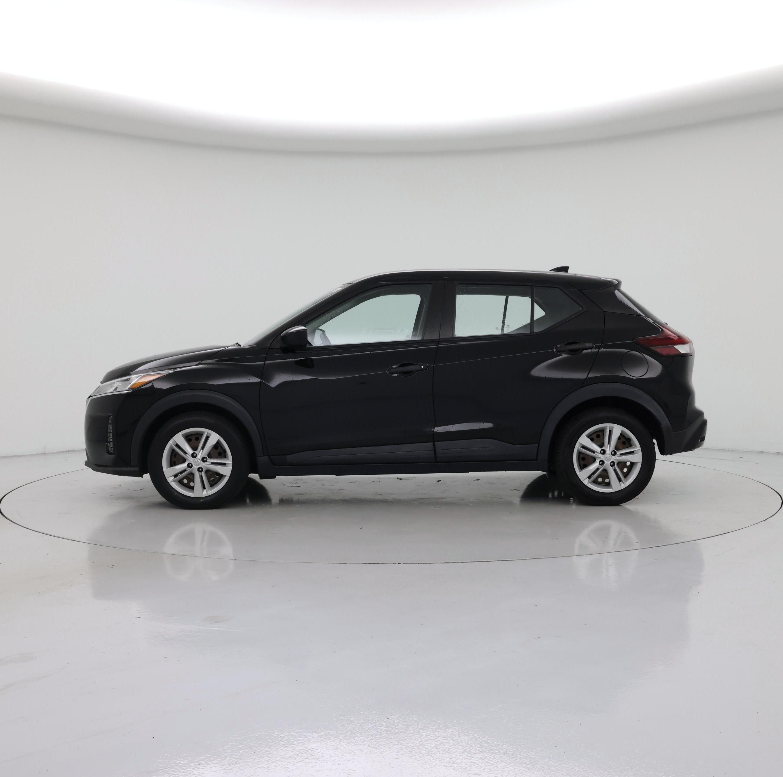 Thumbnail: 2021 Nissan Kicks - 3