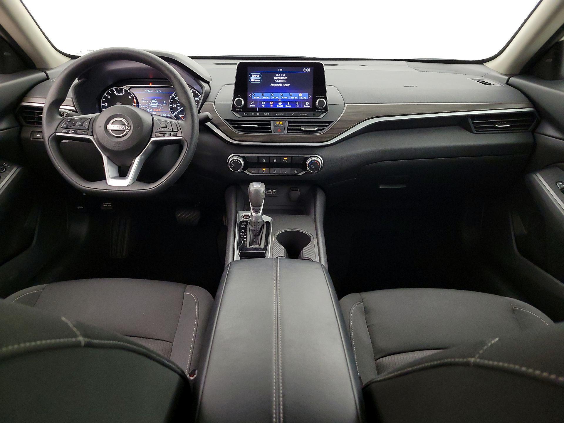 Thumbnail: 2025 Nissan Altima - 9