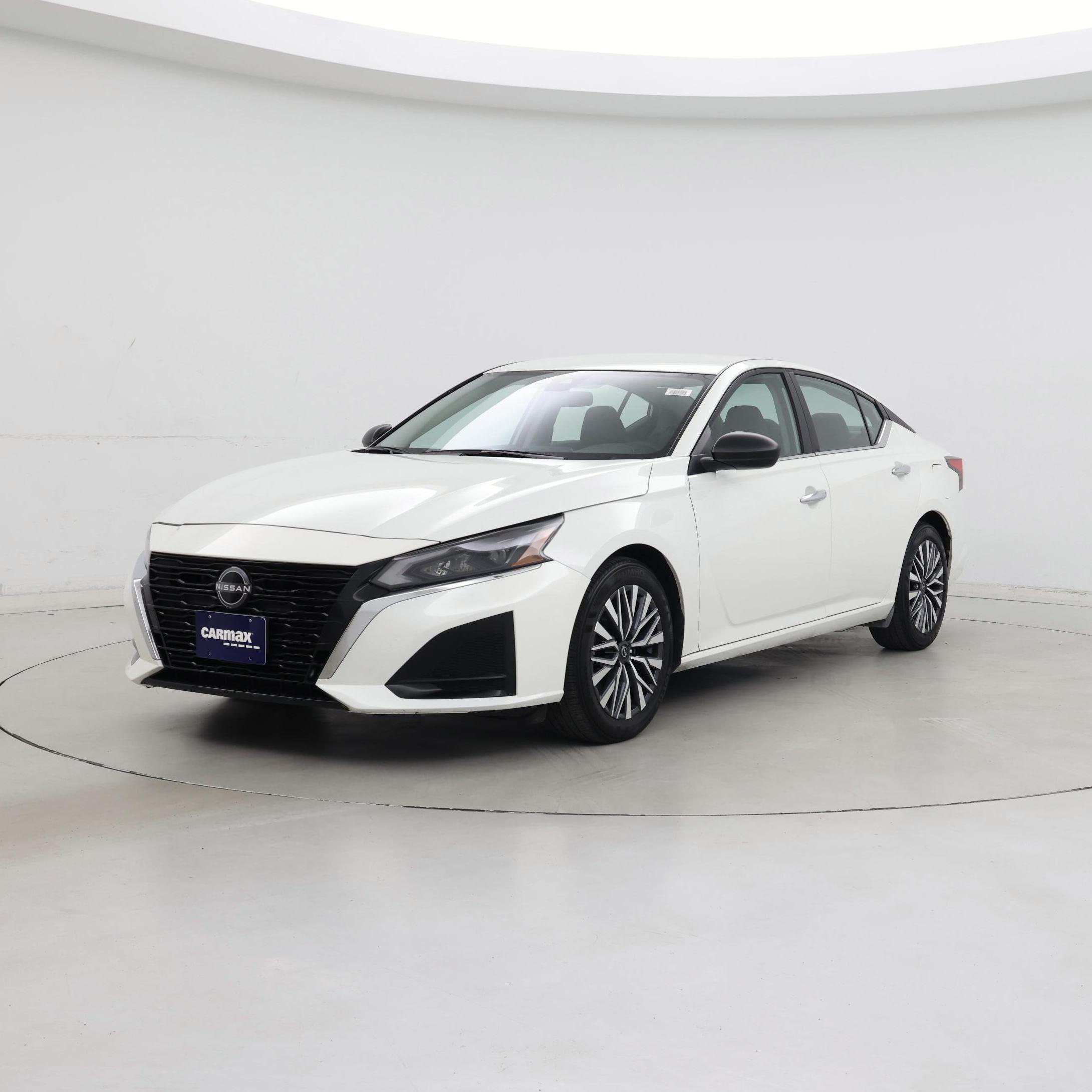 Thumbnail: 2025 Nissan Altima - 4
