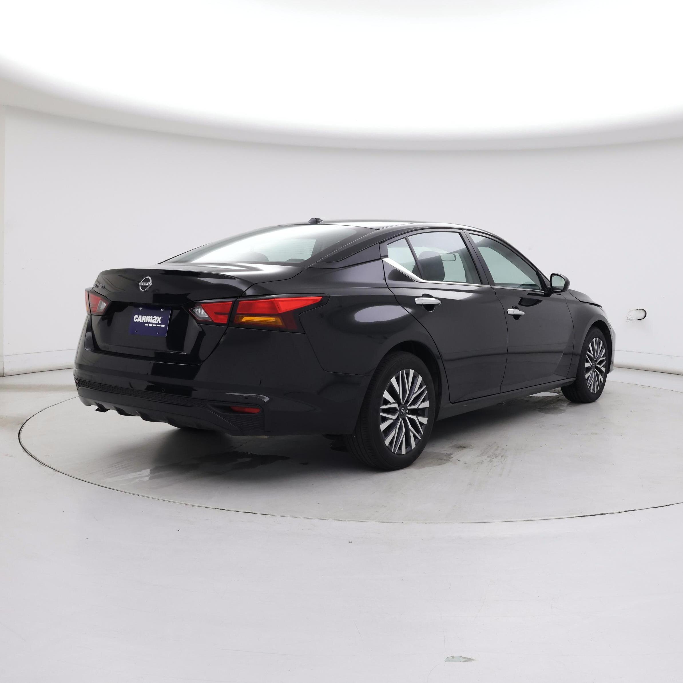 Thumbnail: 2025 Nissan Altima - 8