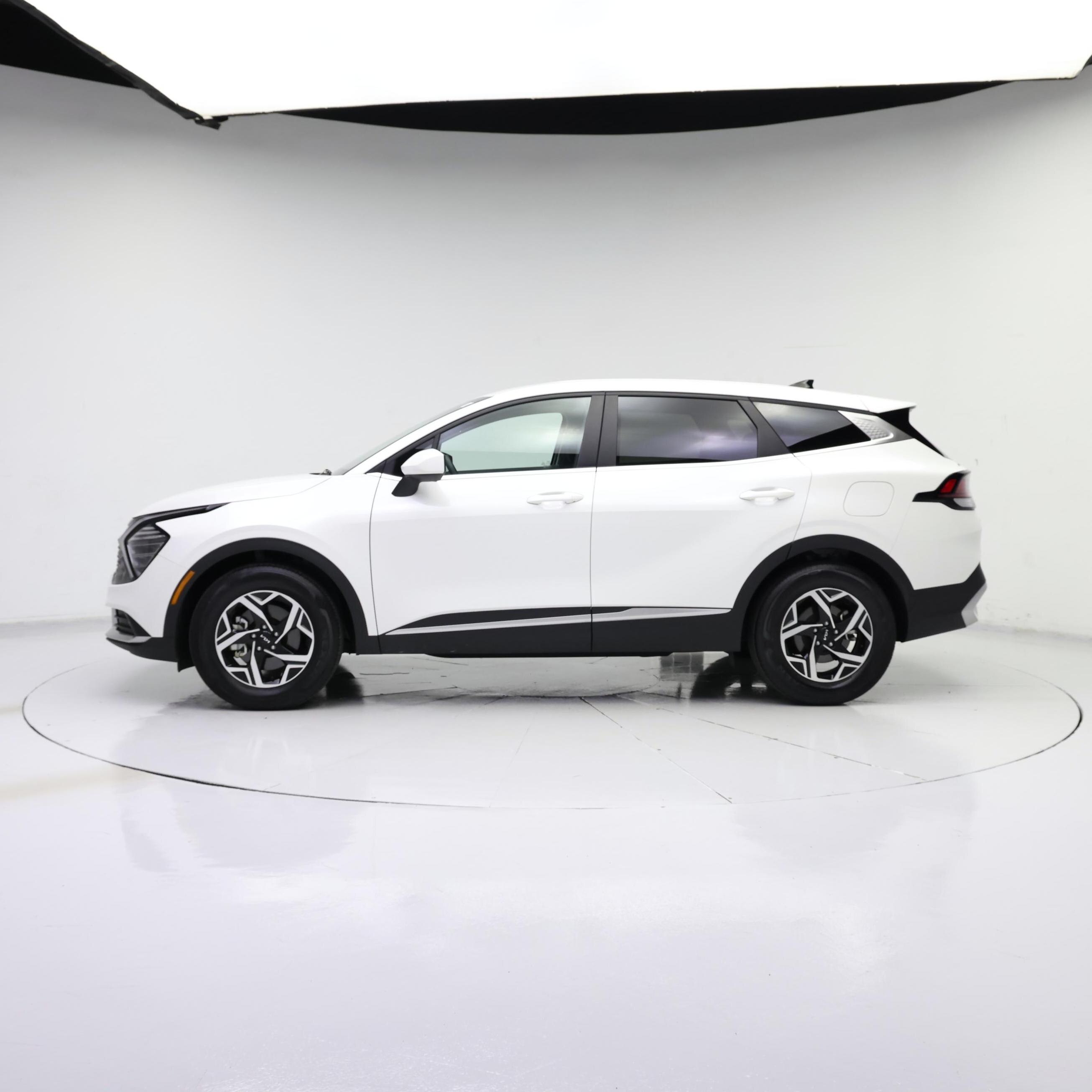 Thumbnail: 2025 Kia Sportage - 3