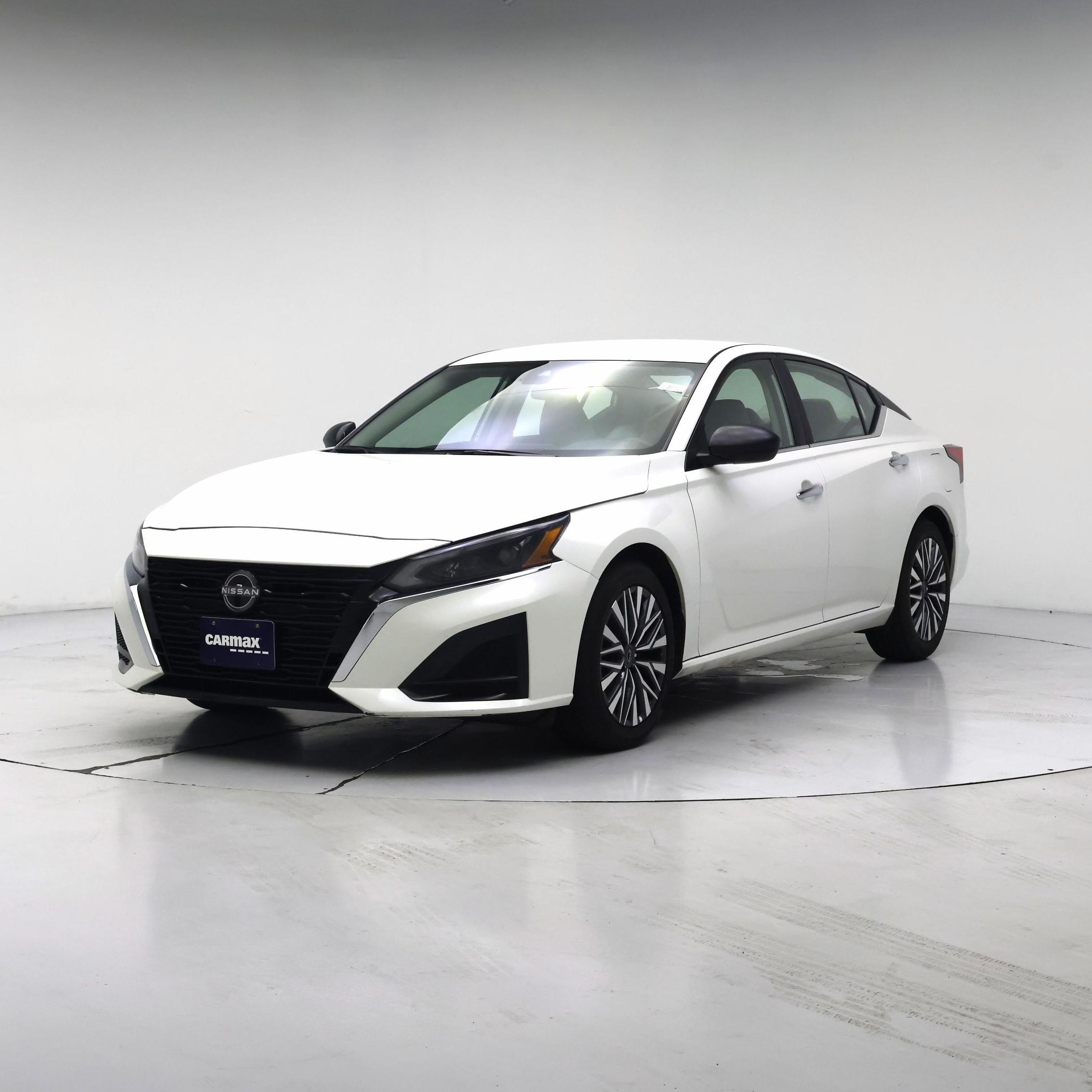 Thumbnail: 2025 Nissan Altima - 4