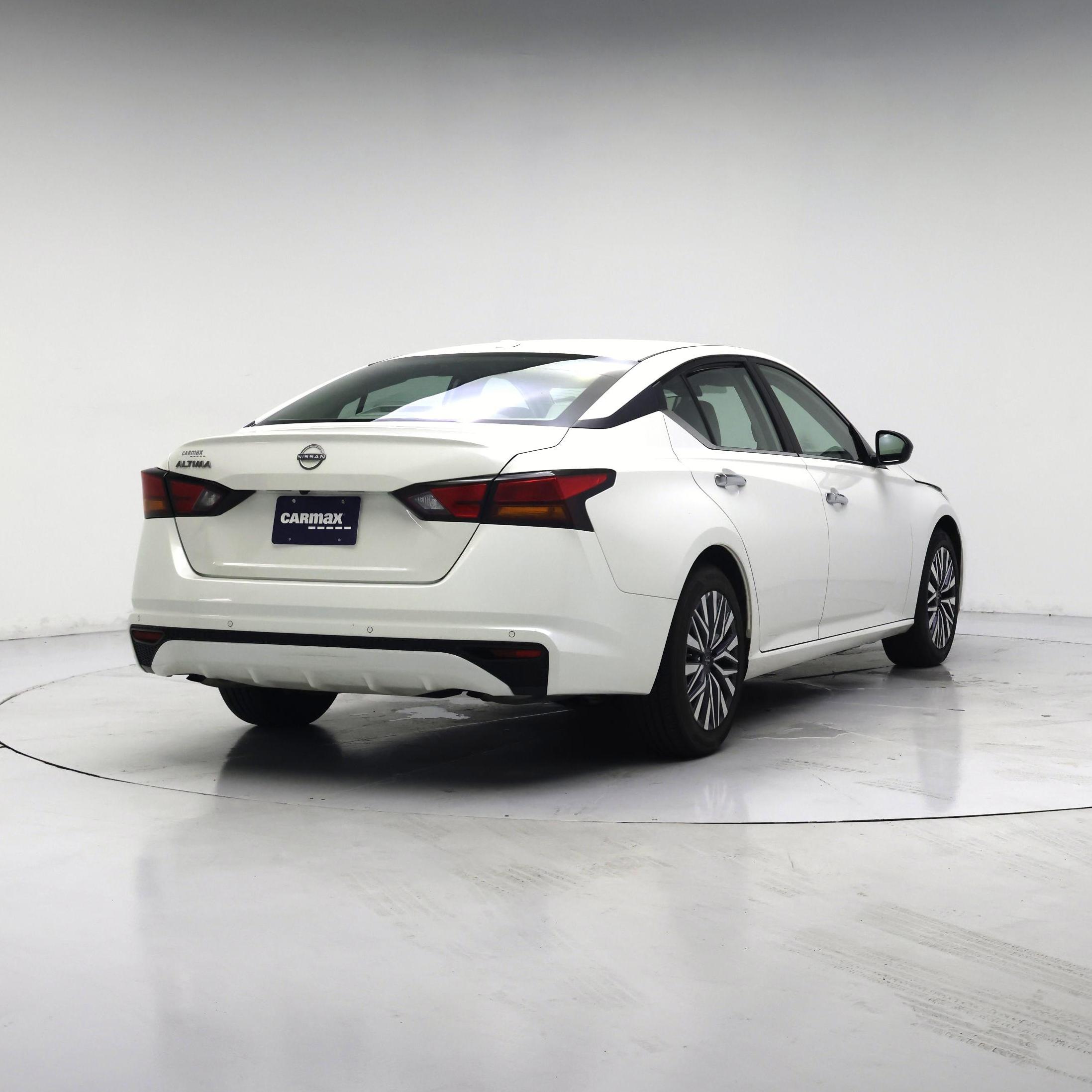 Thumbnail: 2025 Nissan Altima - 8