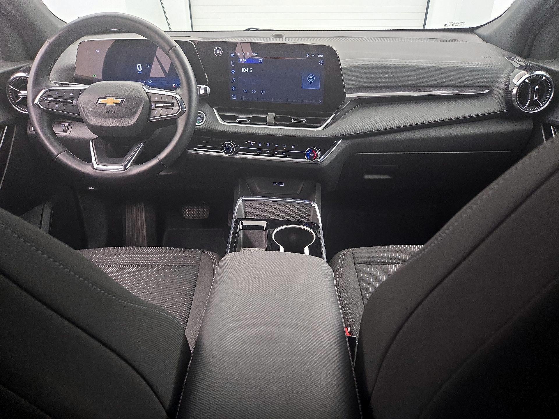Thumbnail: 2025 Chevrolet Equinox - 9