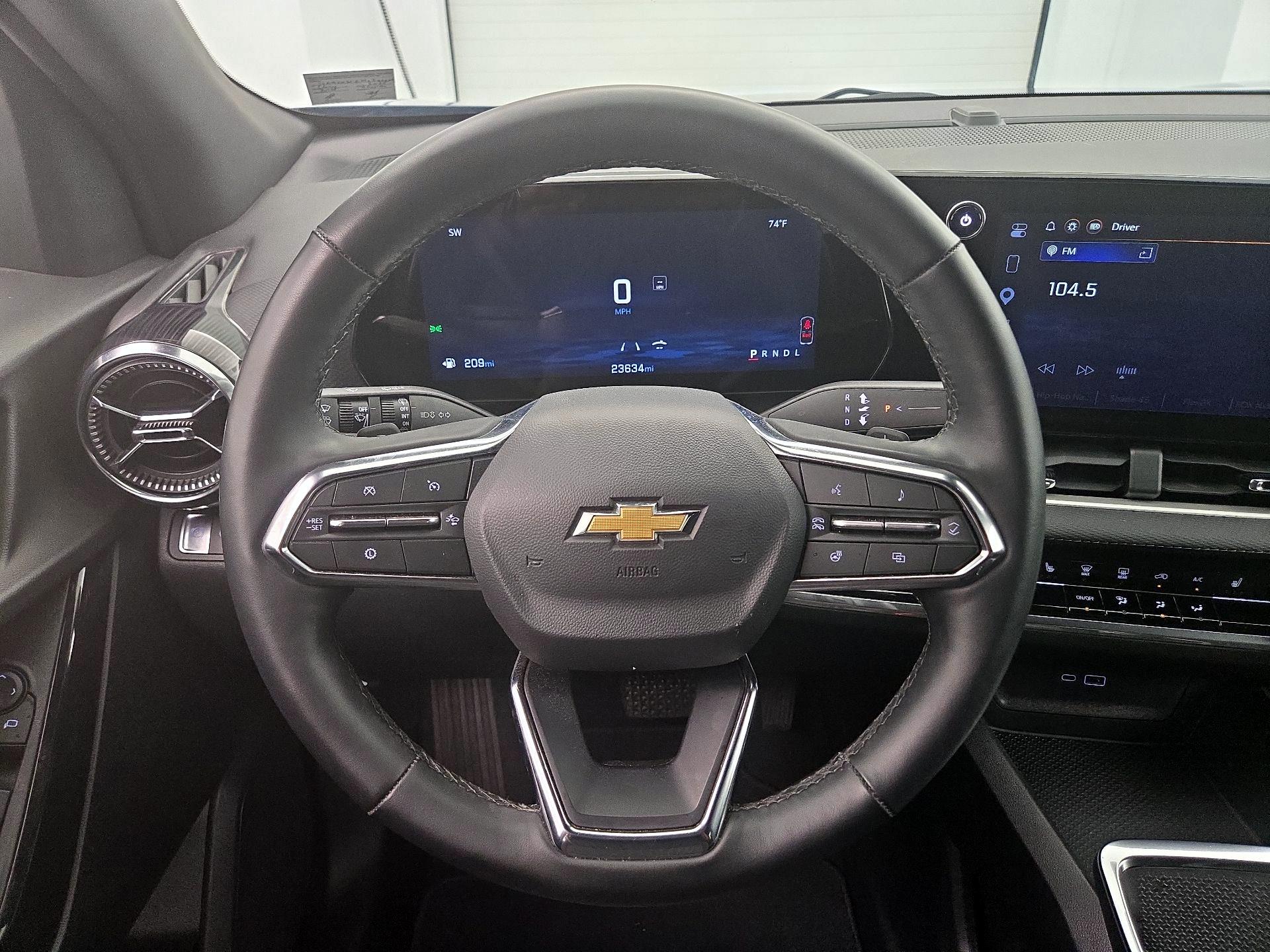 Thumbnail: 2025 Chevrolet Equinox - 10
