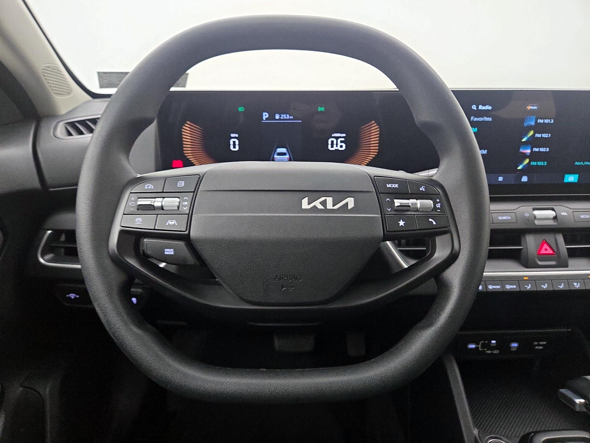 Thumbnail: 2025 Kia K4 - 10