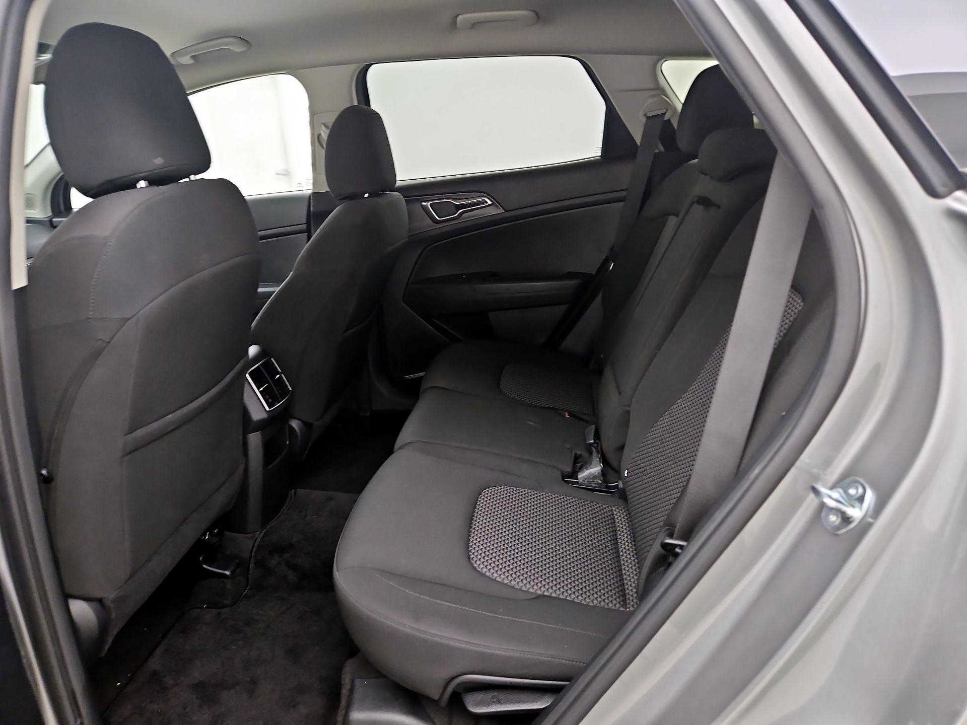 Thumbnail: 2025 Kia Sportage - 19
