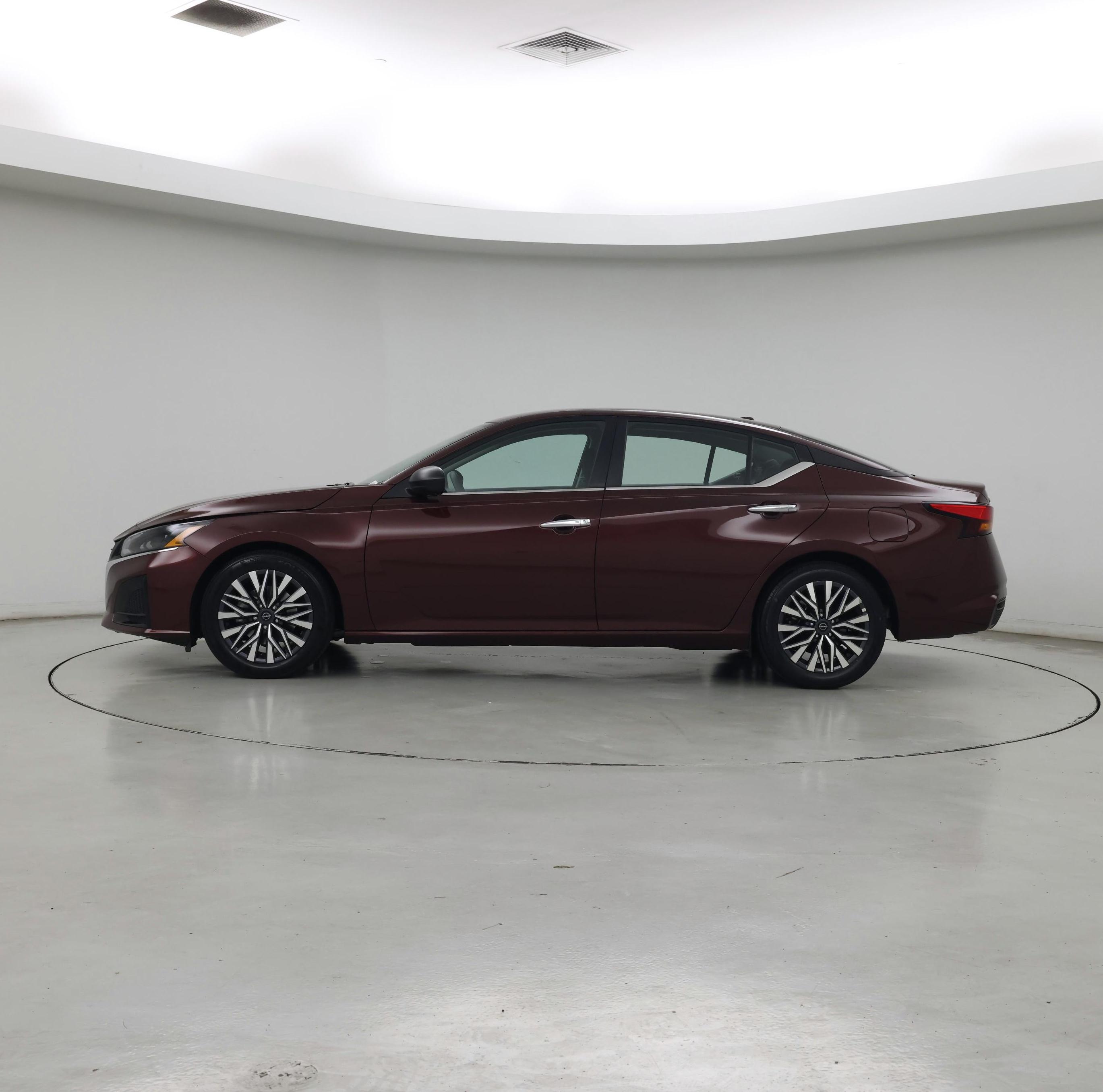 Thumbnail: 2025 Nissan Altima - 3