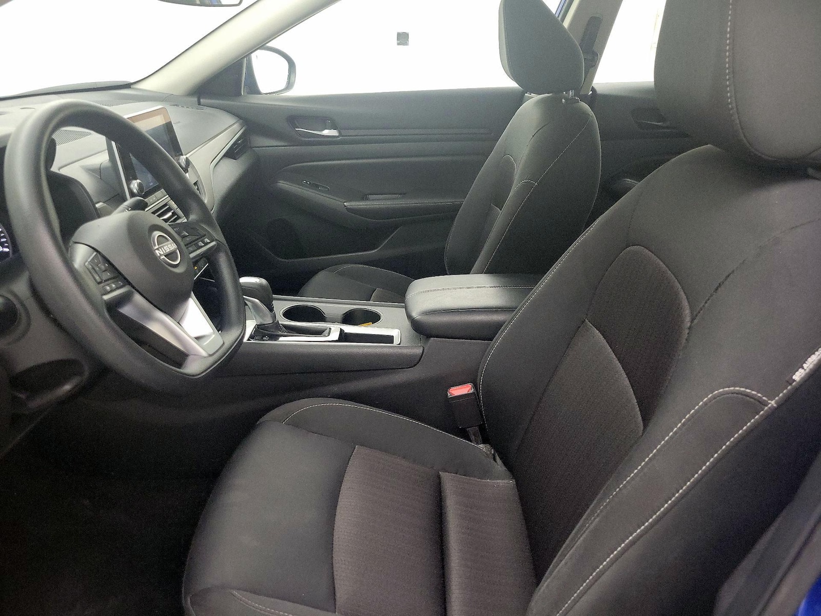 2025 Nissan Altima SV - Photo 12