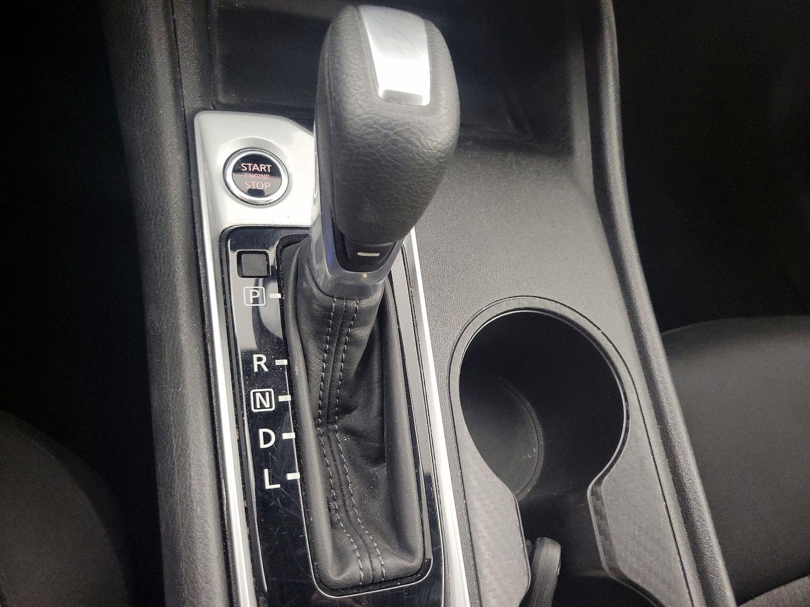 2025 Nissan Altima SV - Photo 18