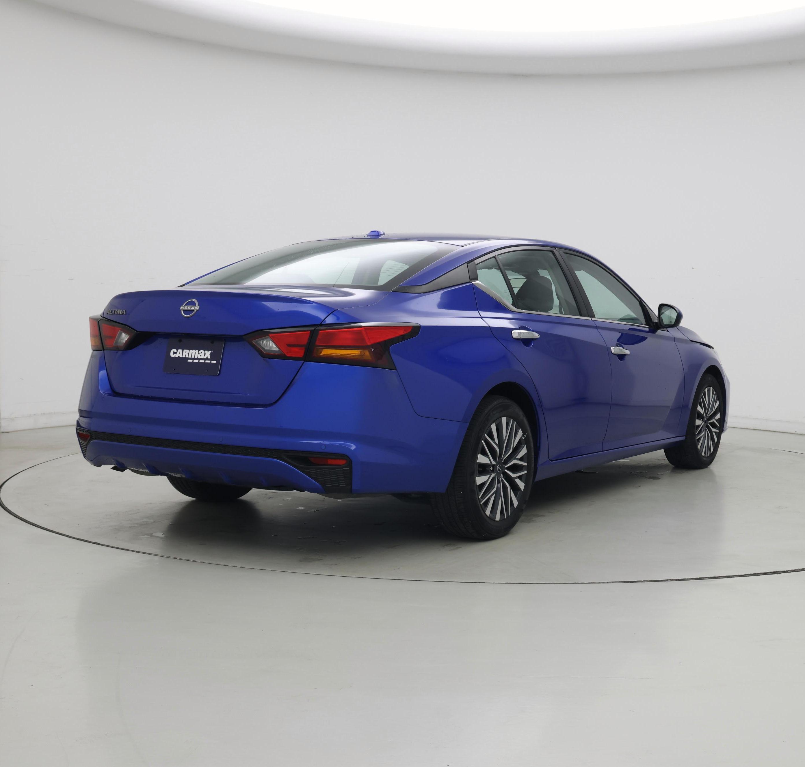 Thumbnail: 2025 Nissan Altima - 8