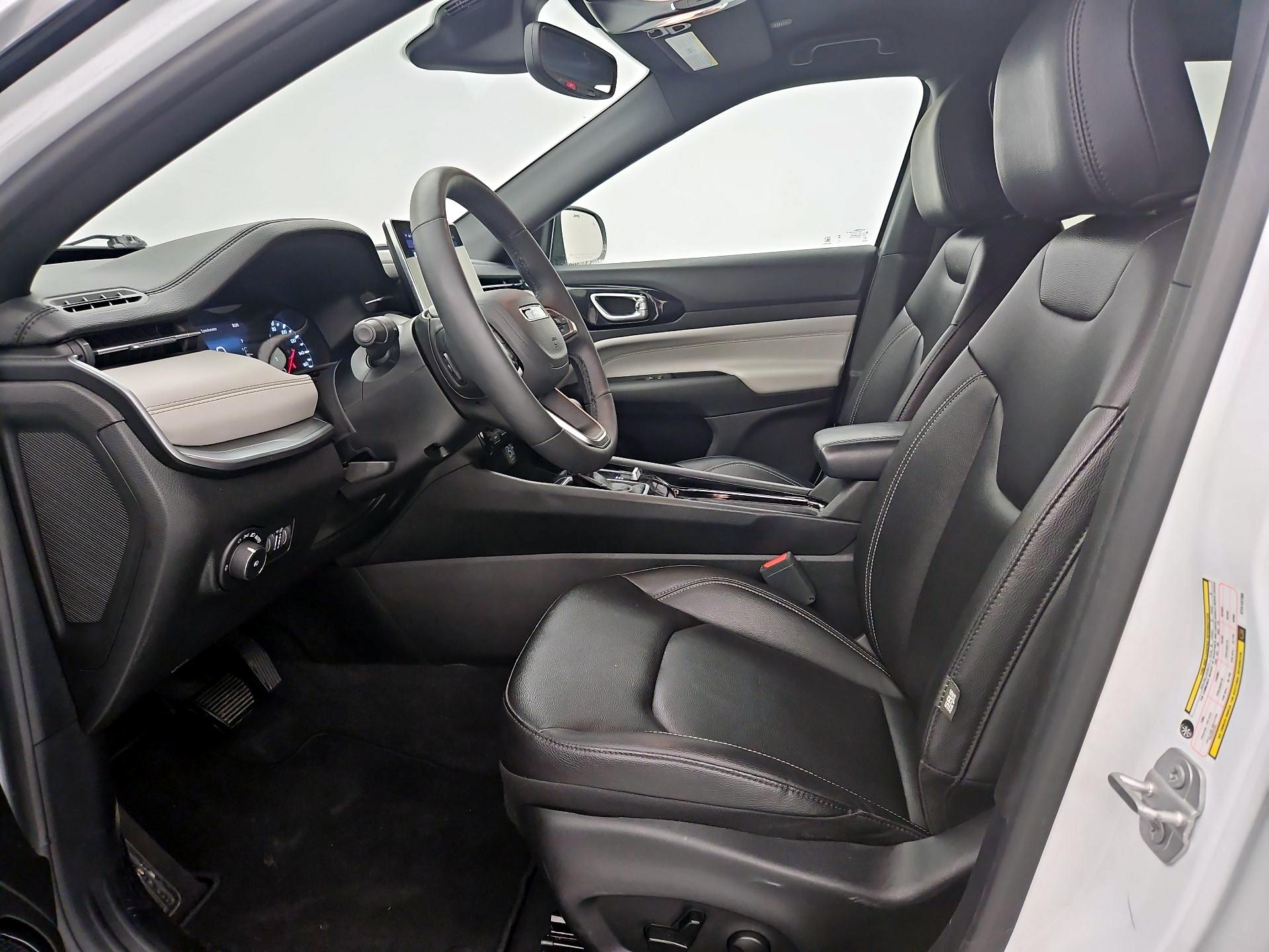 Thumbnail: 2025 Jeep Compass - 11