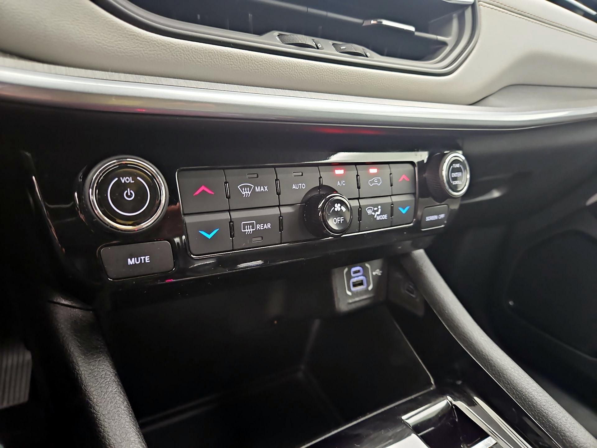 Thumbnail: 2025 Jeep Compass - 16