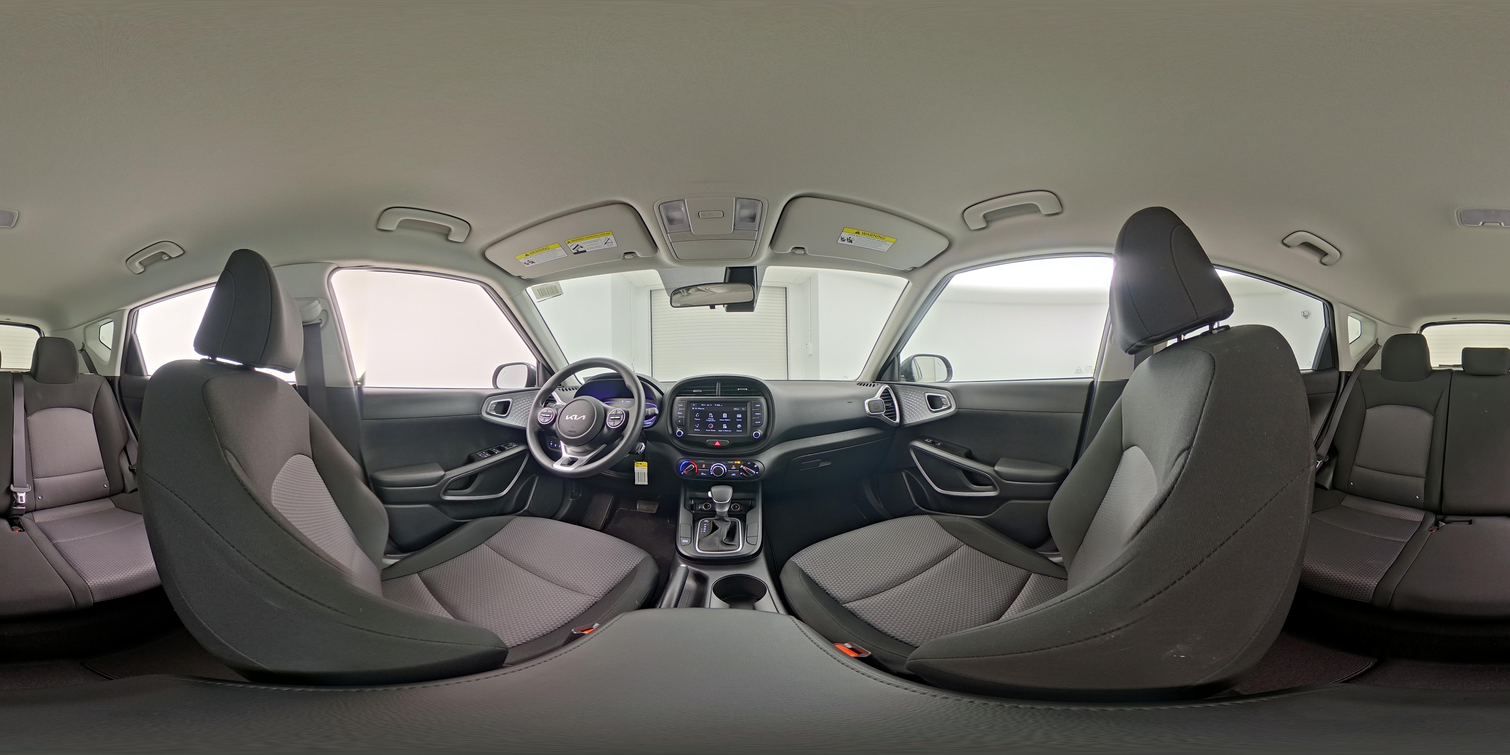 2025 Kia Soul LX - Photo 24