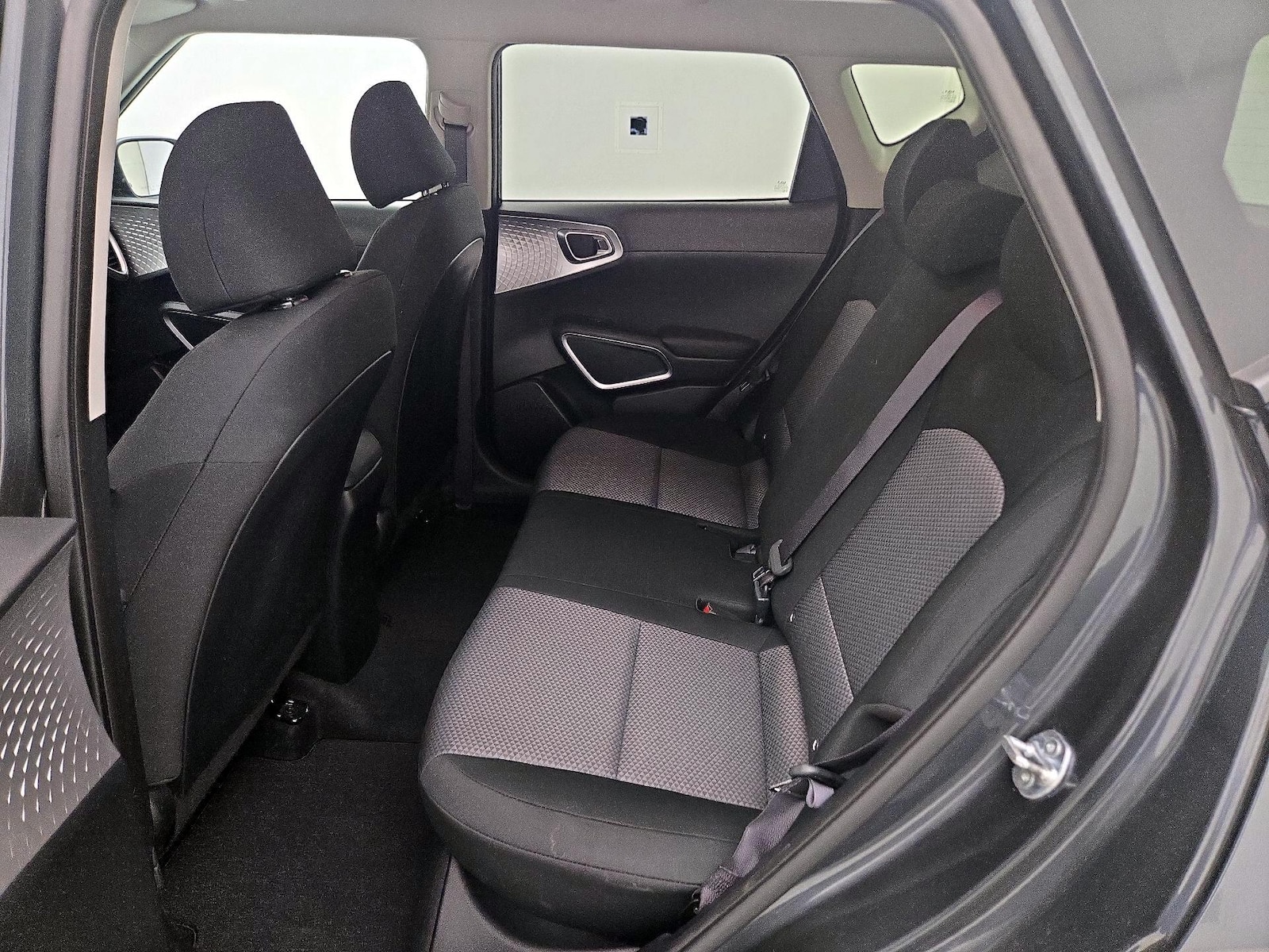 2025 Kia Soul LX - Photo 20