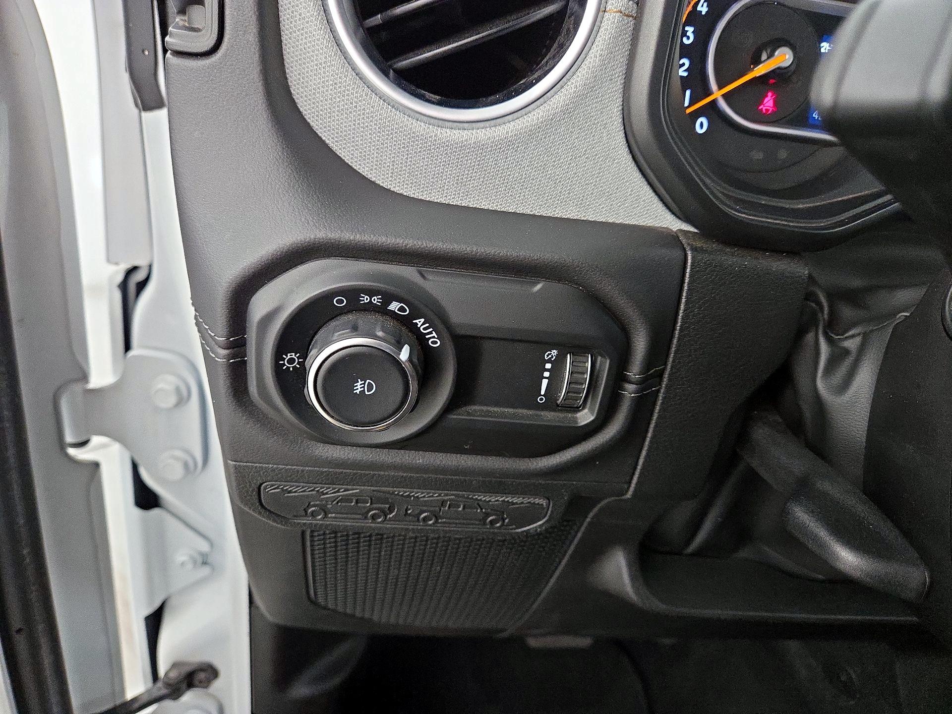 Thumbnail: 2025 Jeep Wrangler - 13
