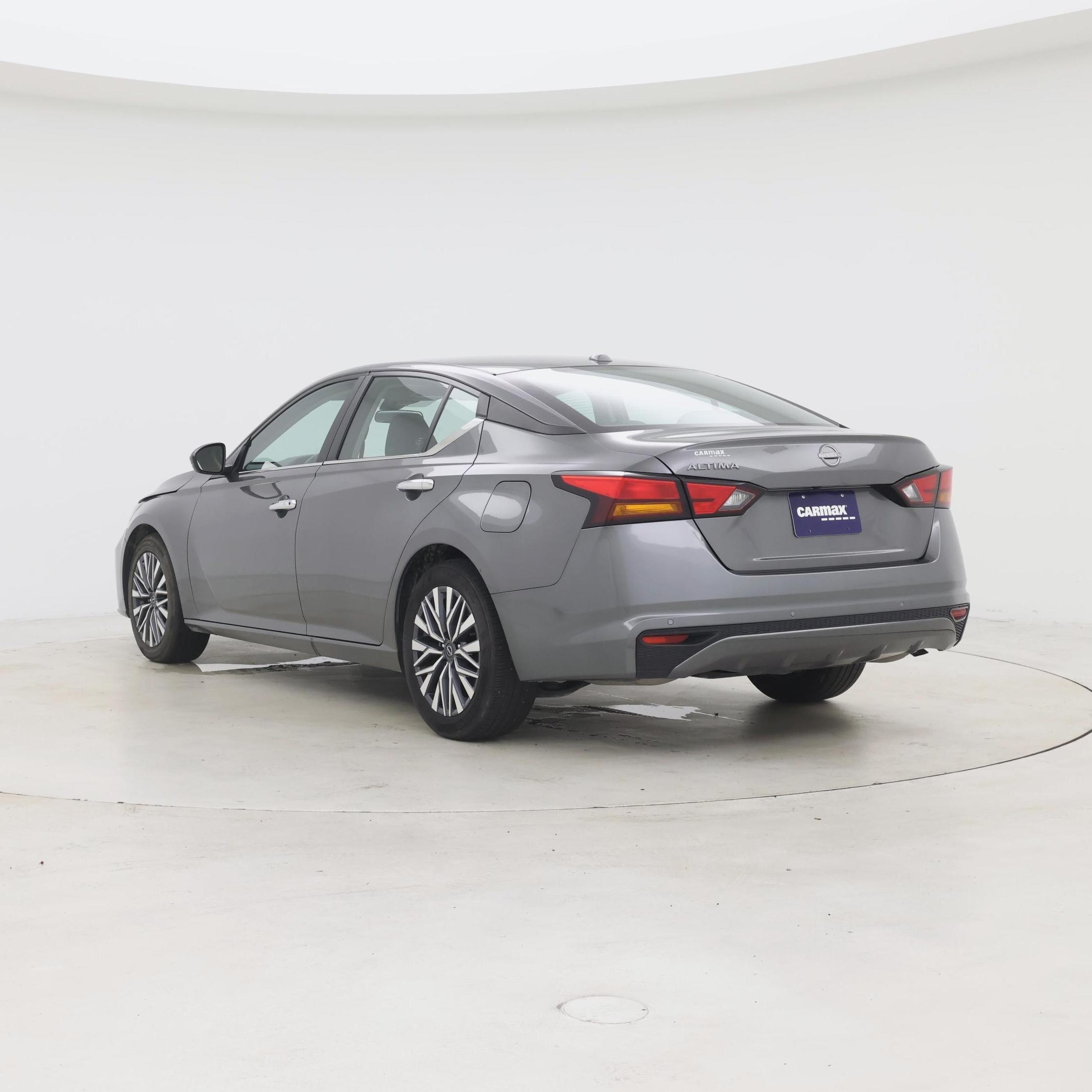 Thumbnail: 2025 Nissan Altima - 2