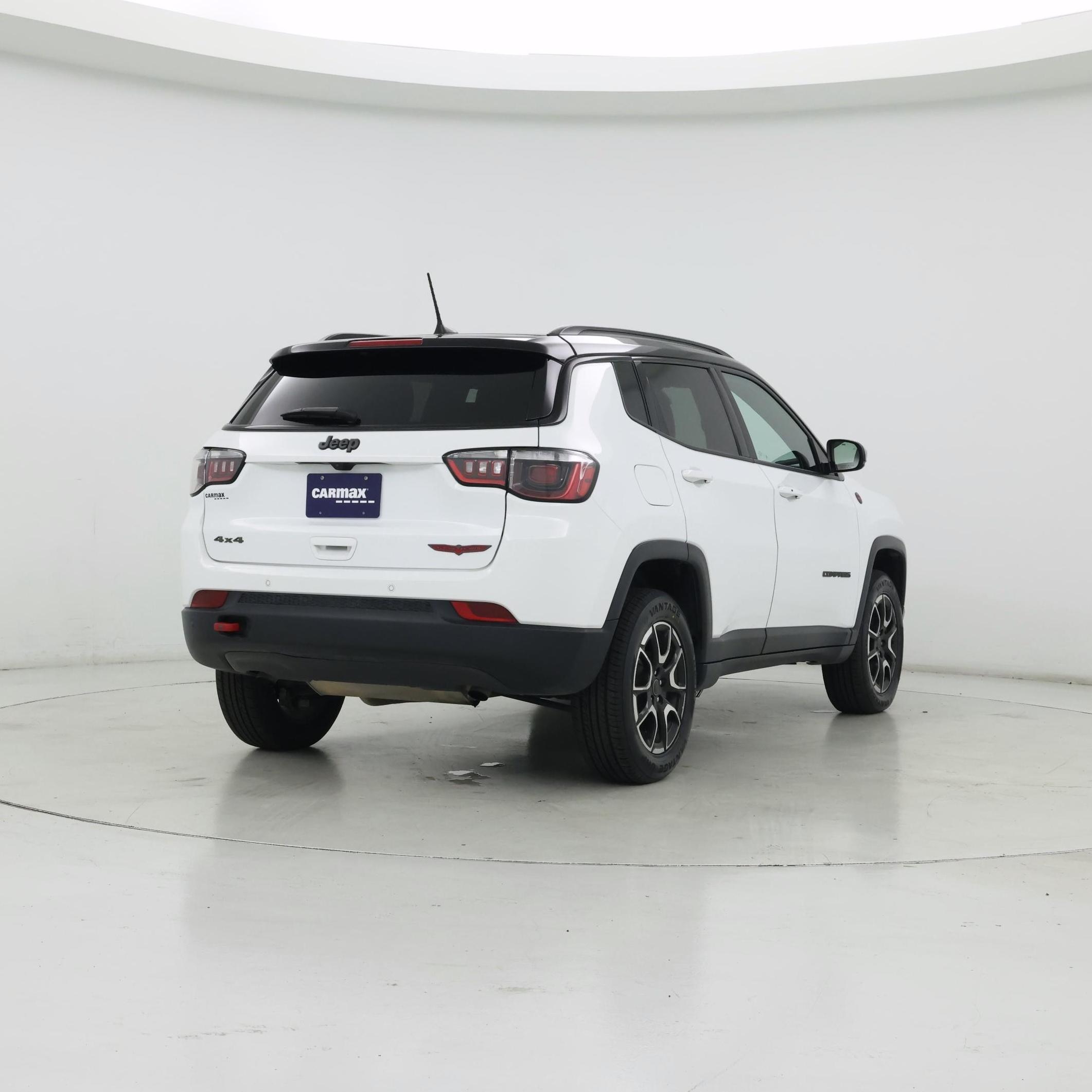 Thumbnail: 2025 Jeep Compass - 8