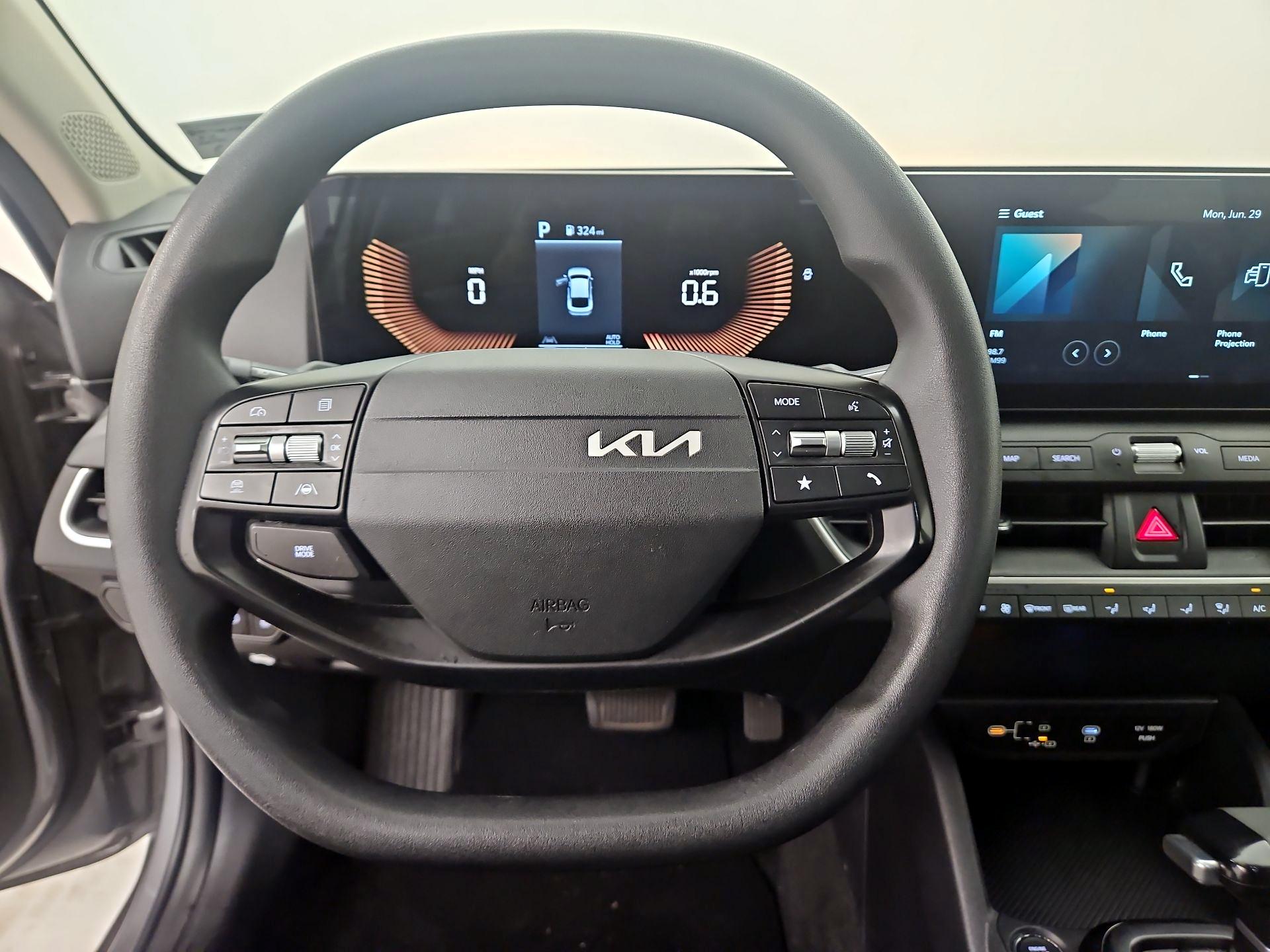 Thumbnail: 2025 Kia K4 - 10
