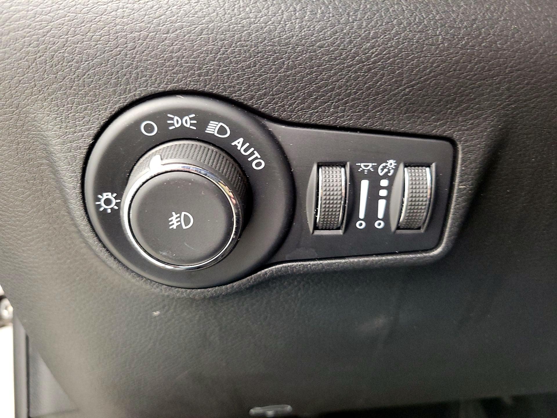 Thumbnail: 2025 Jeep Compass - 13