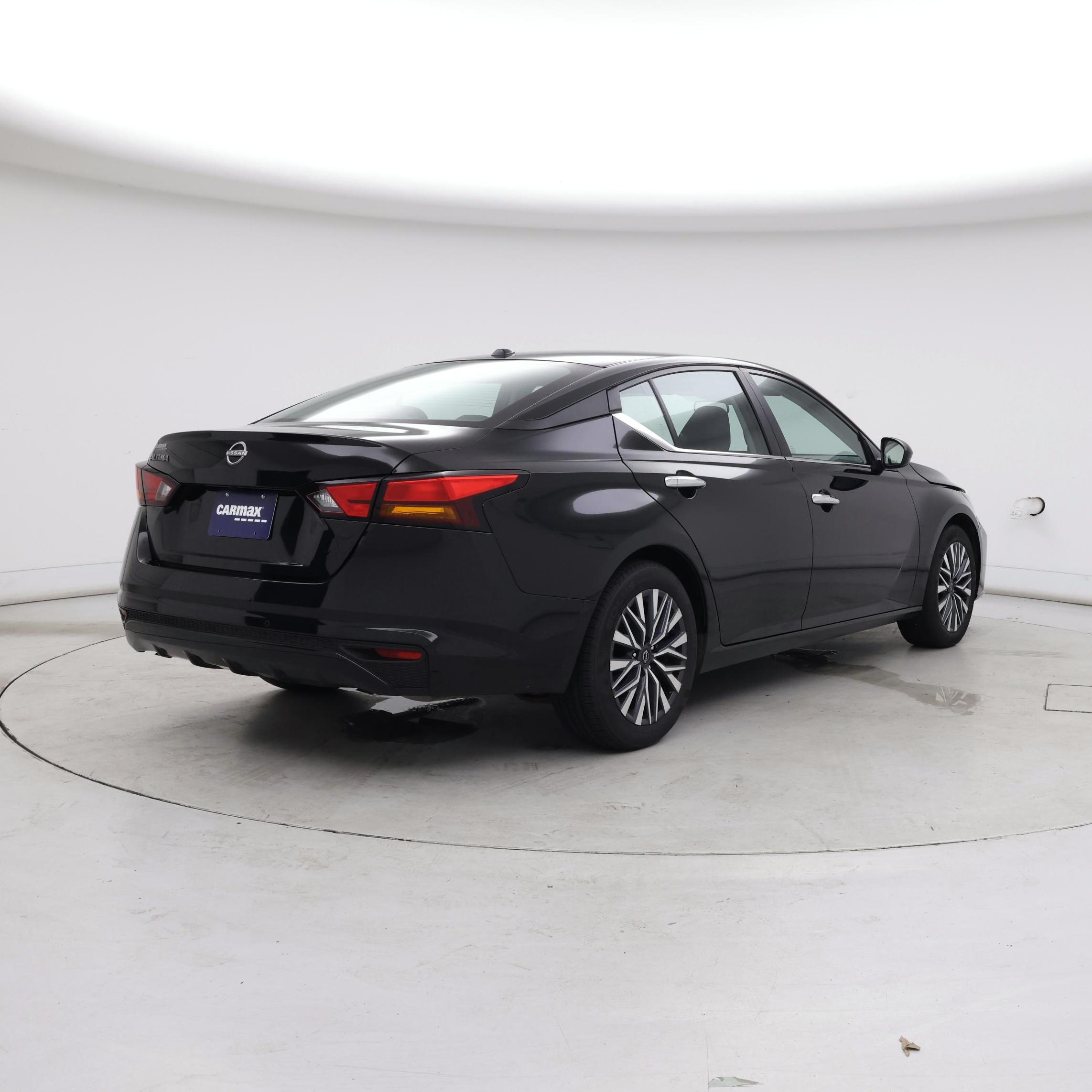 Thumbnail: 2025 Nissan Altima - 8