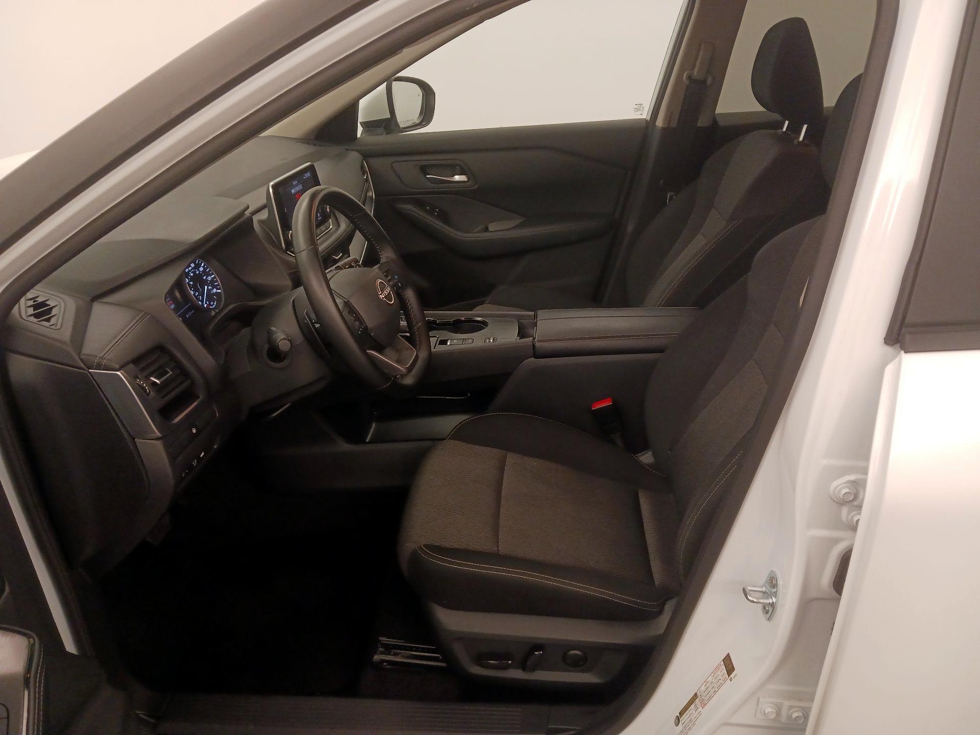 Thumbnail: 2025 Nissan Rogue - 11