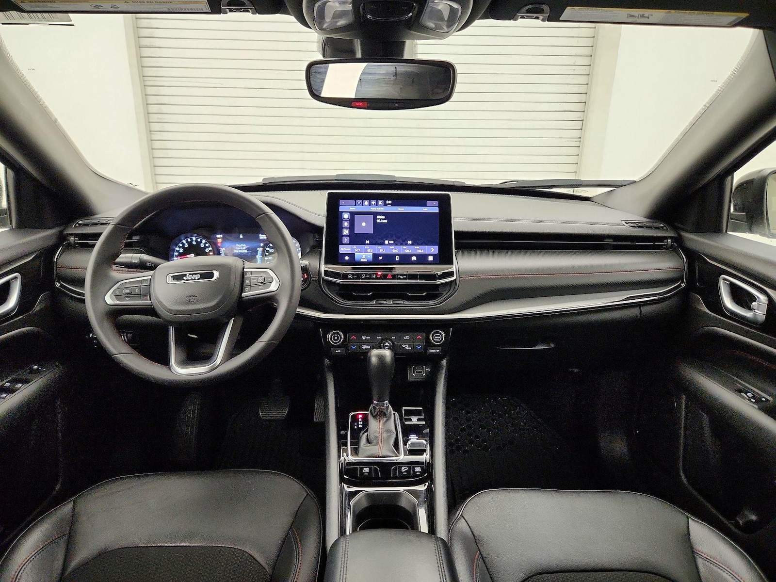 2025 Jeep Compass Trailhawk - Photo 10