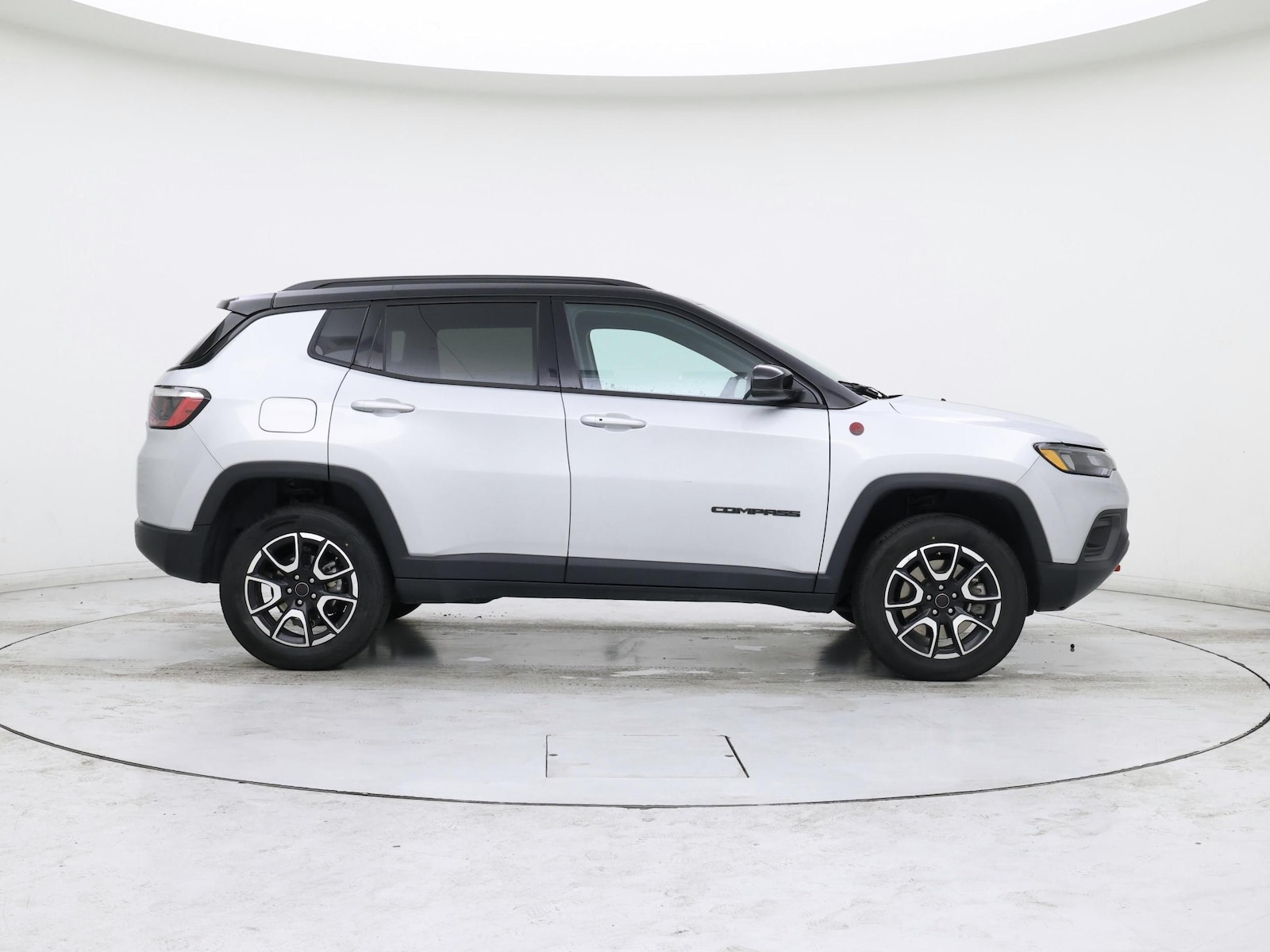2025 Jeep Compass Trailhawk - Photo 8