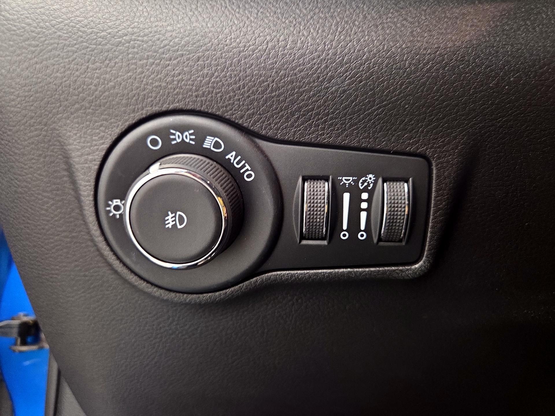Thumbnail: 2025 Jeep Compass - 13