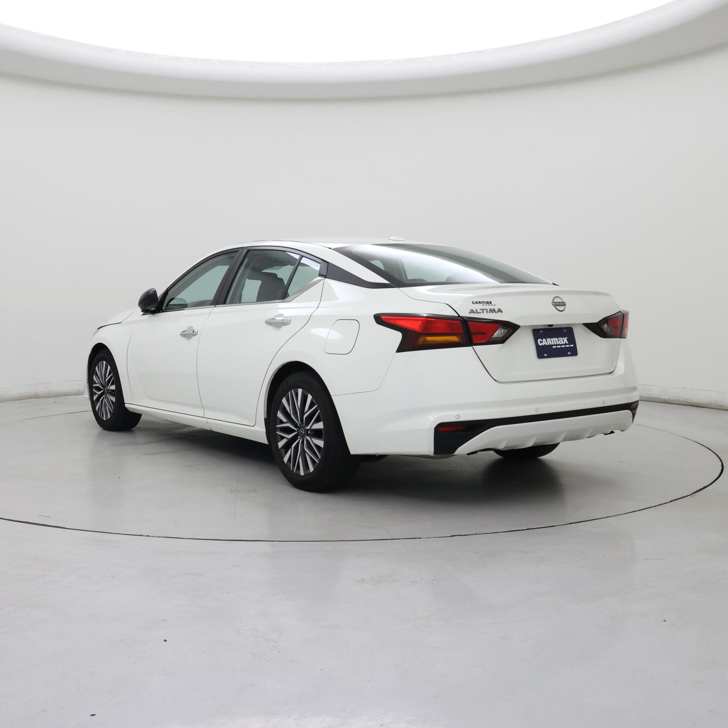 Thumbnail: 2025 Nissan Altima - 2