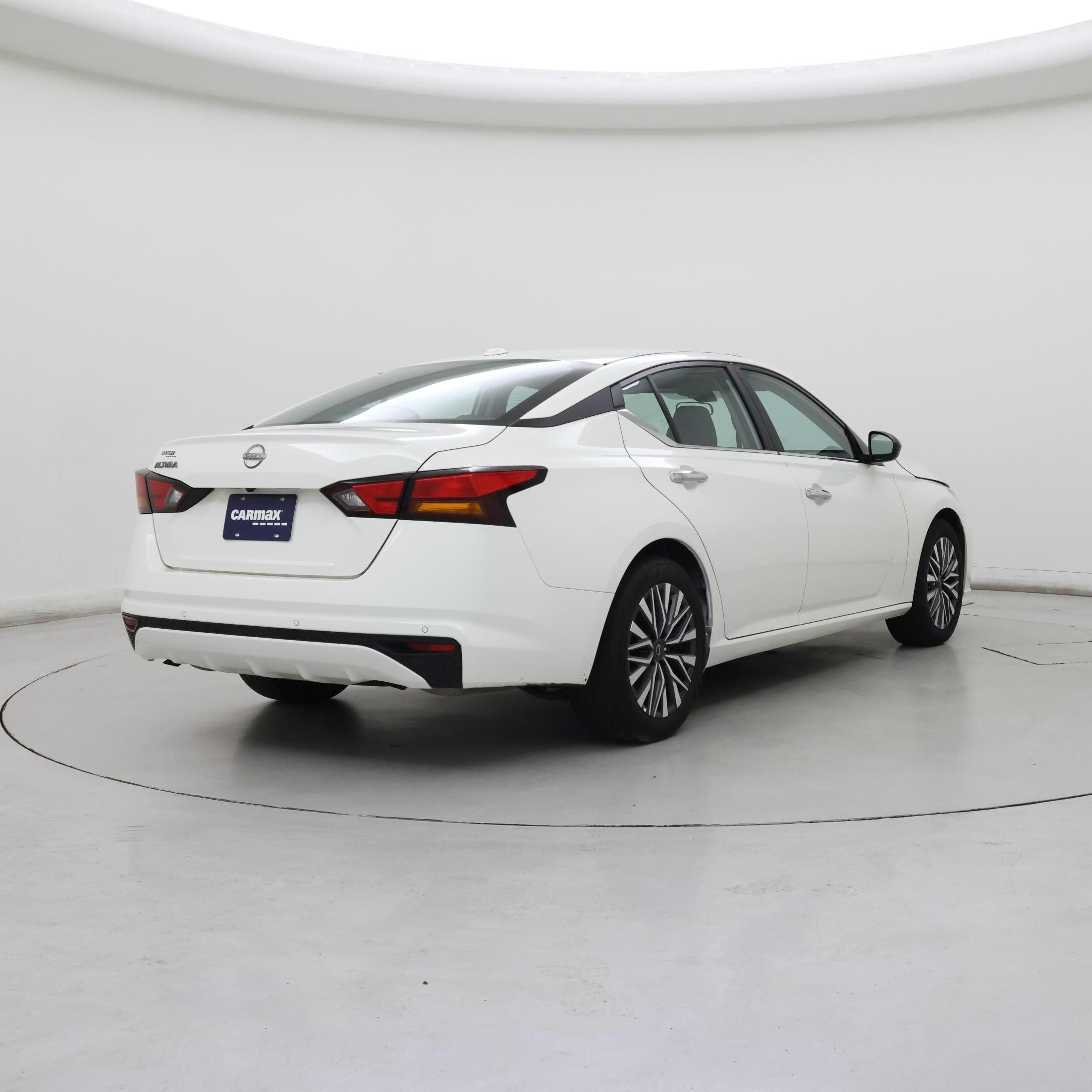 Thumbnail: 2025 Nissan Altima - 8