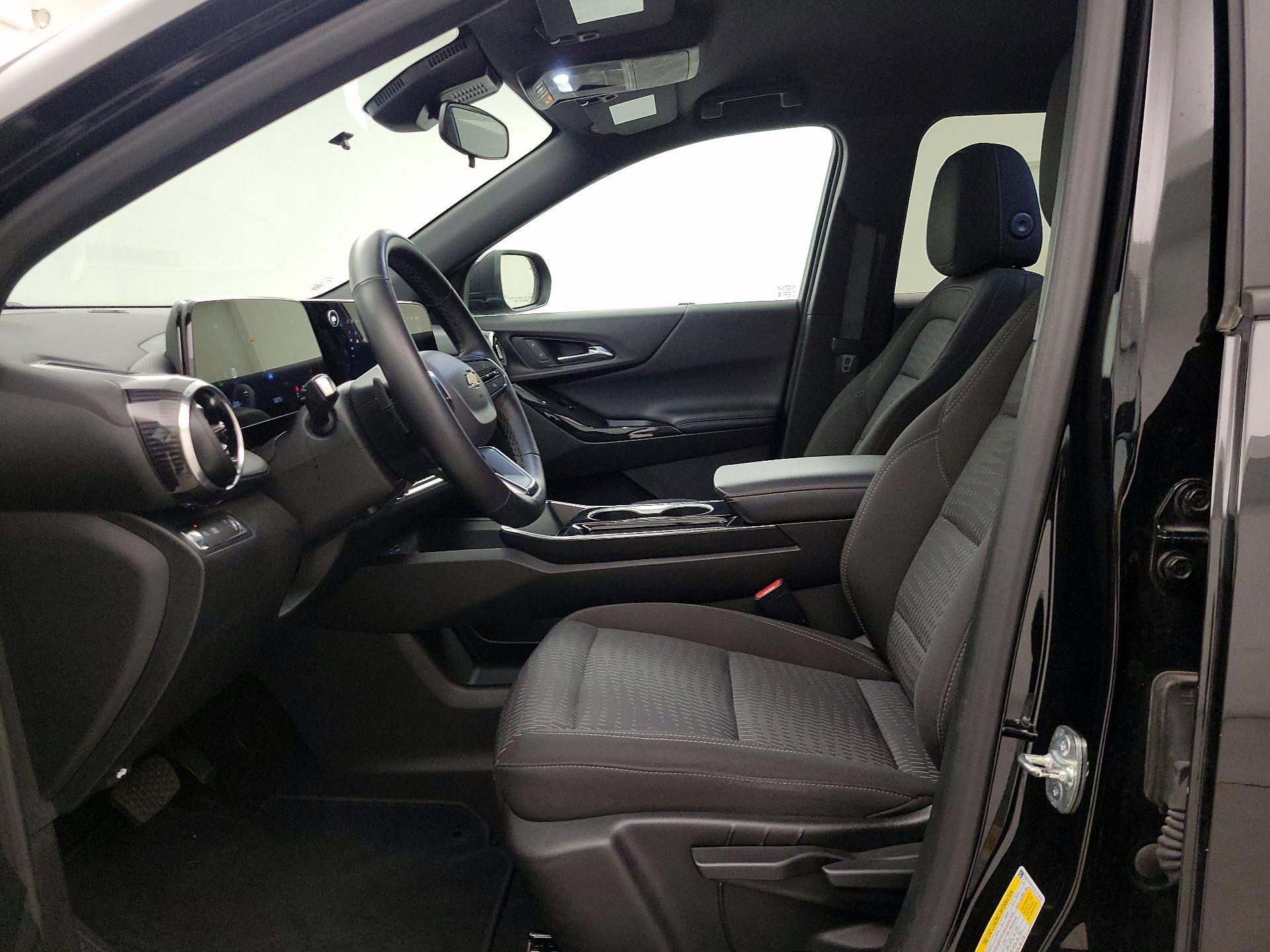 Thumbnail: 2025 Chevrolet Equinox - 11