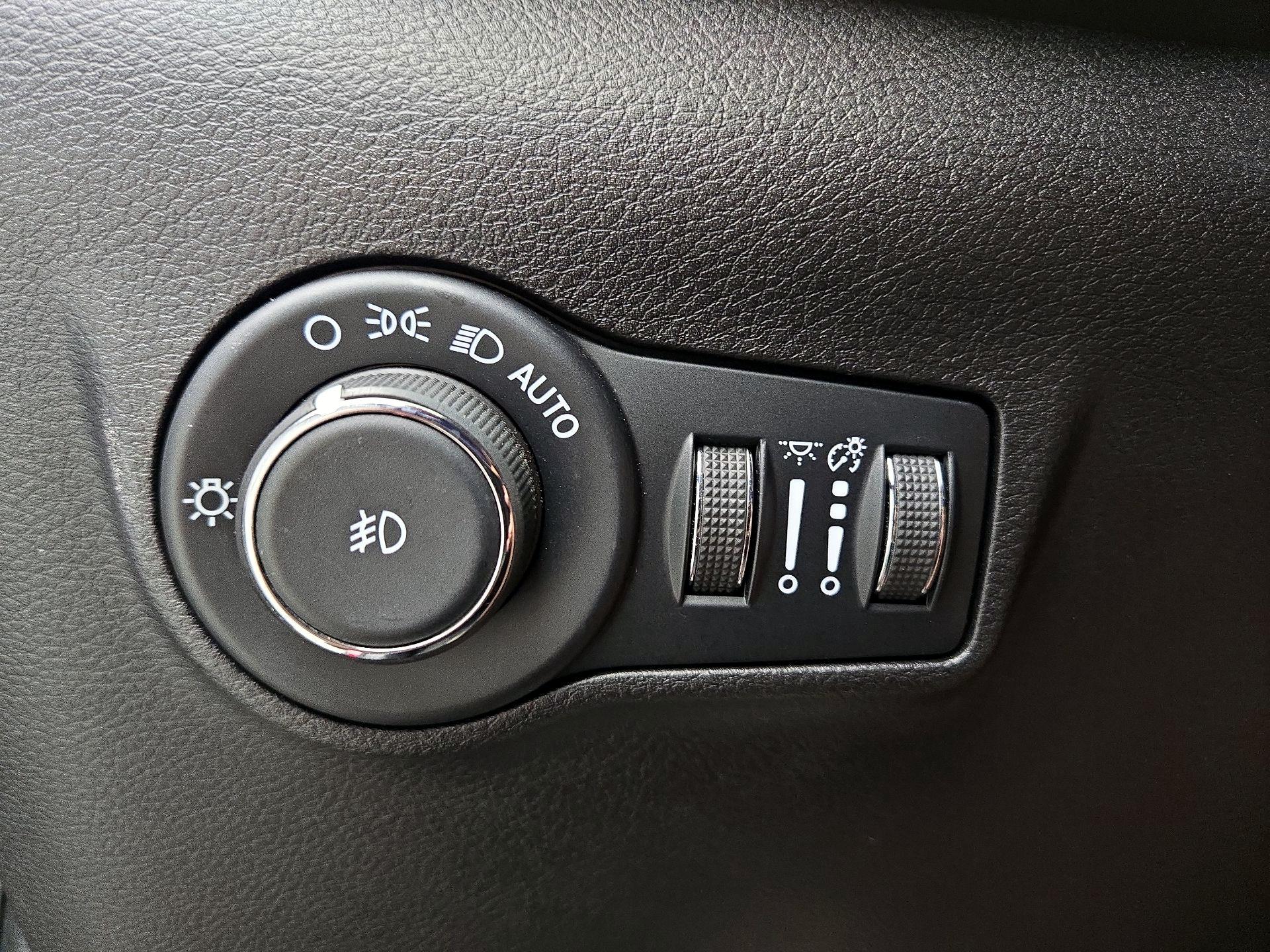 Thumbnail: 2025 Jeep Compass - 13
