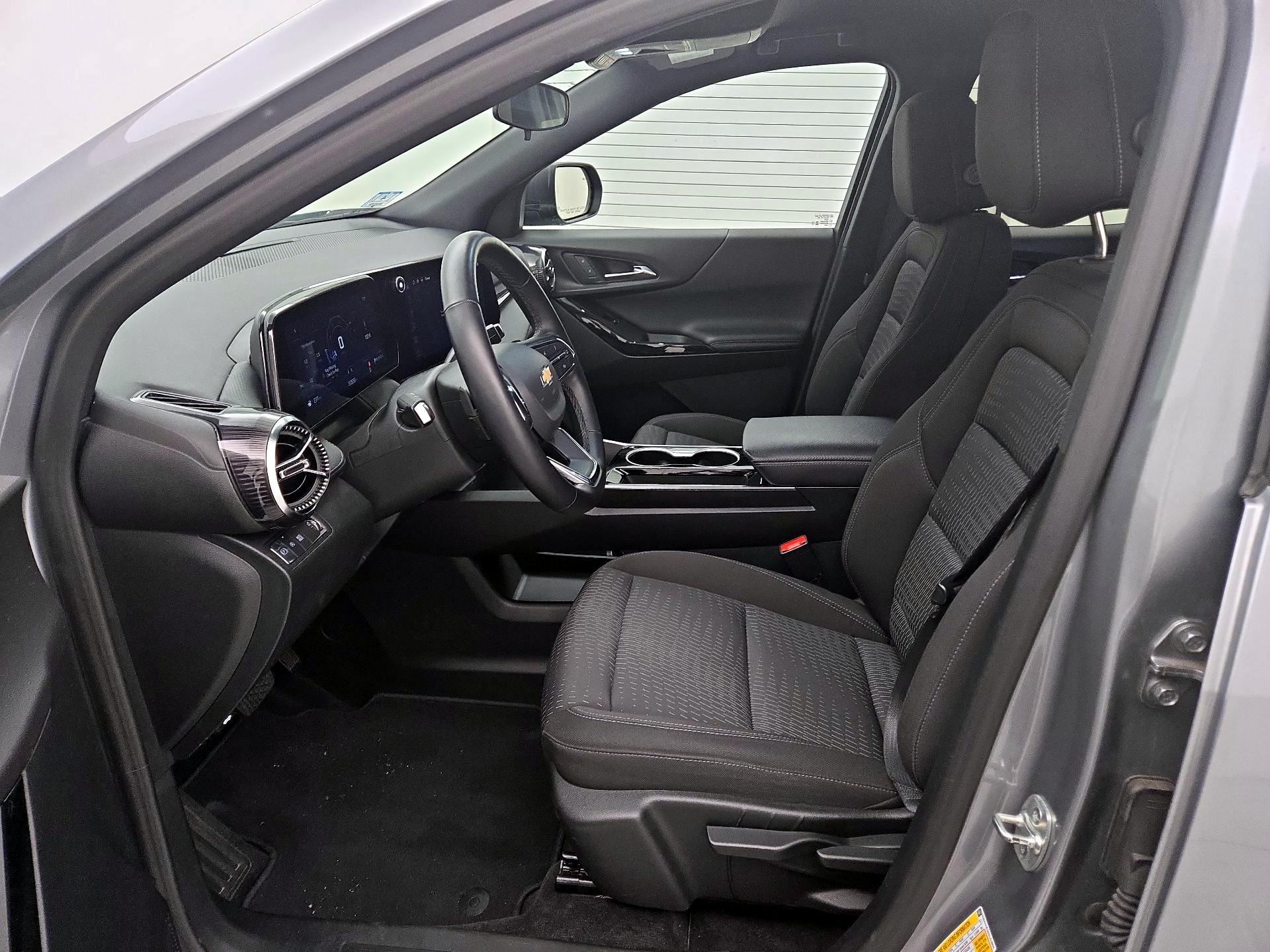 Thumbnail: 2025 Chevrolet Equinox - 11