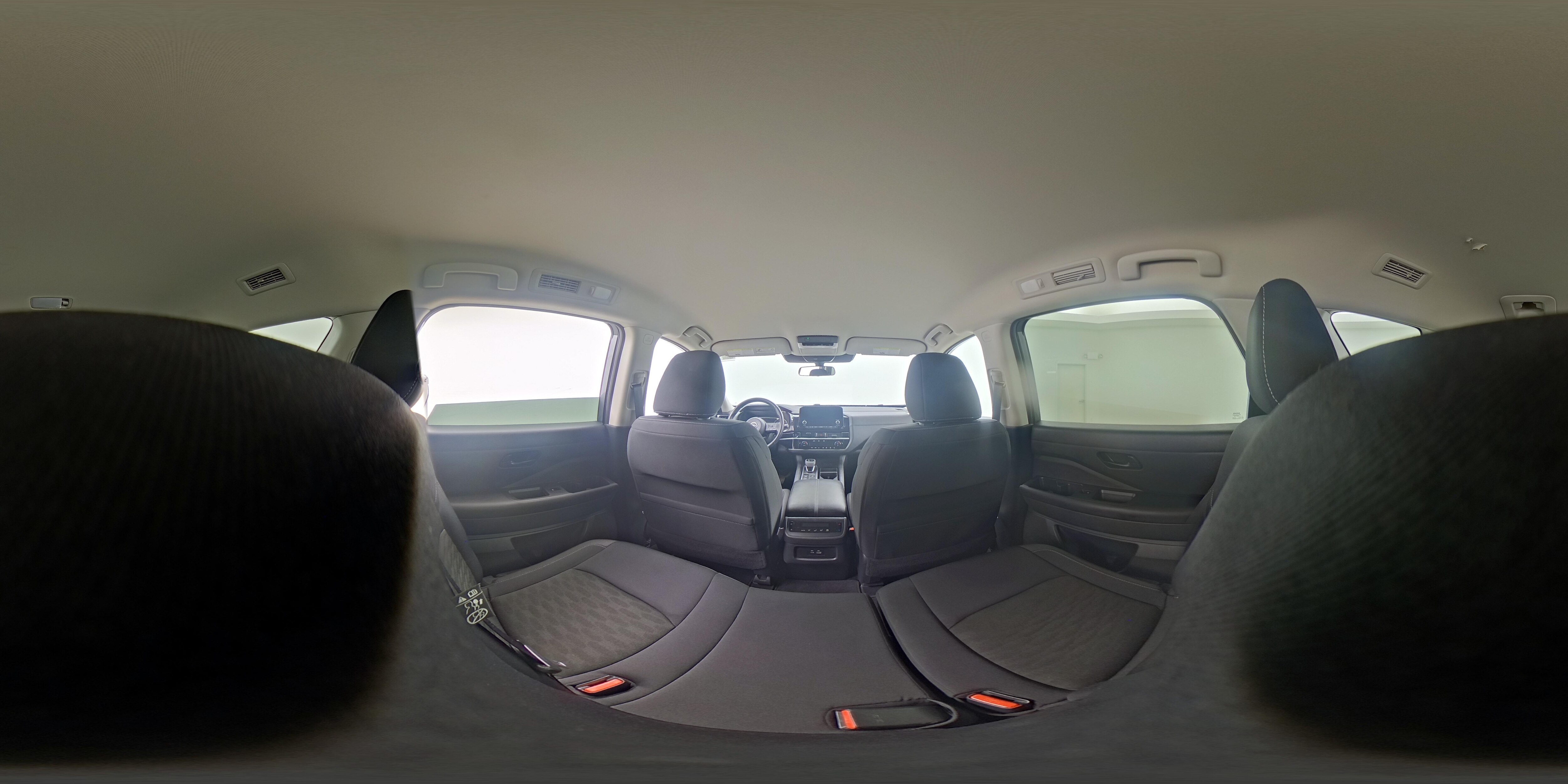 2025 Nissan Pathfinder SV - Photo 27