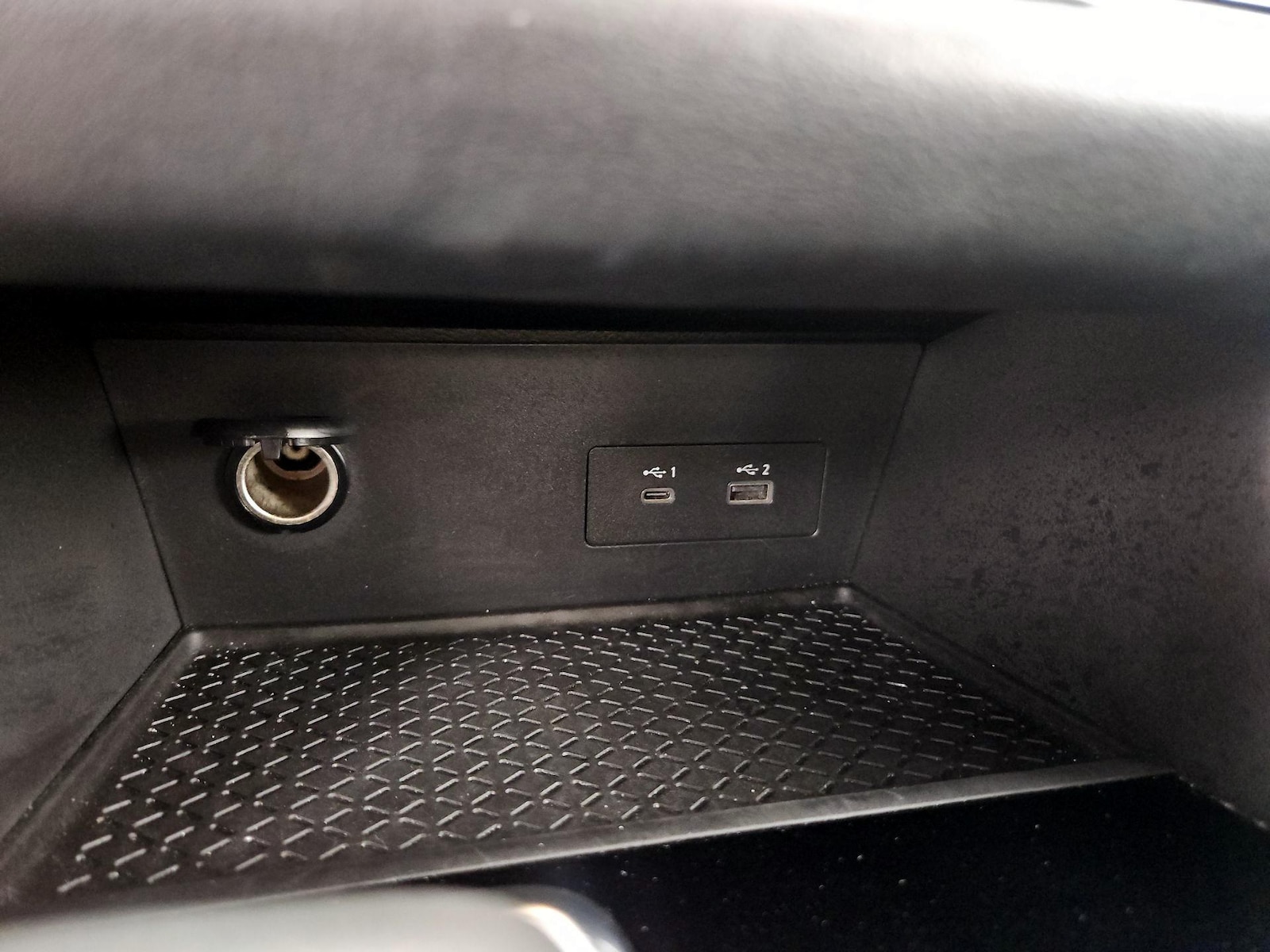 2025 Nissan Pathfinder SV - Photo 19