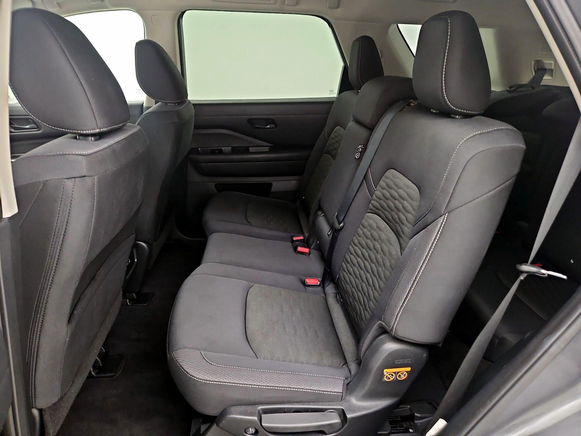Thumbnail: 2025 Nissan Pathfinder - 19