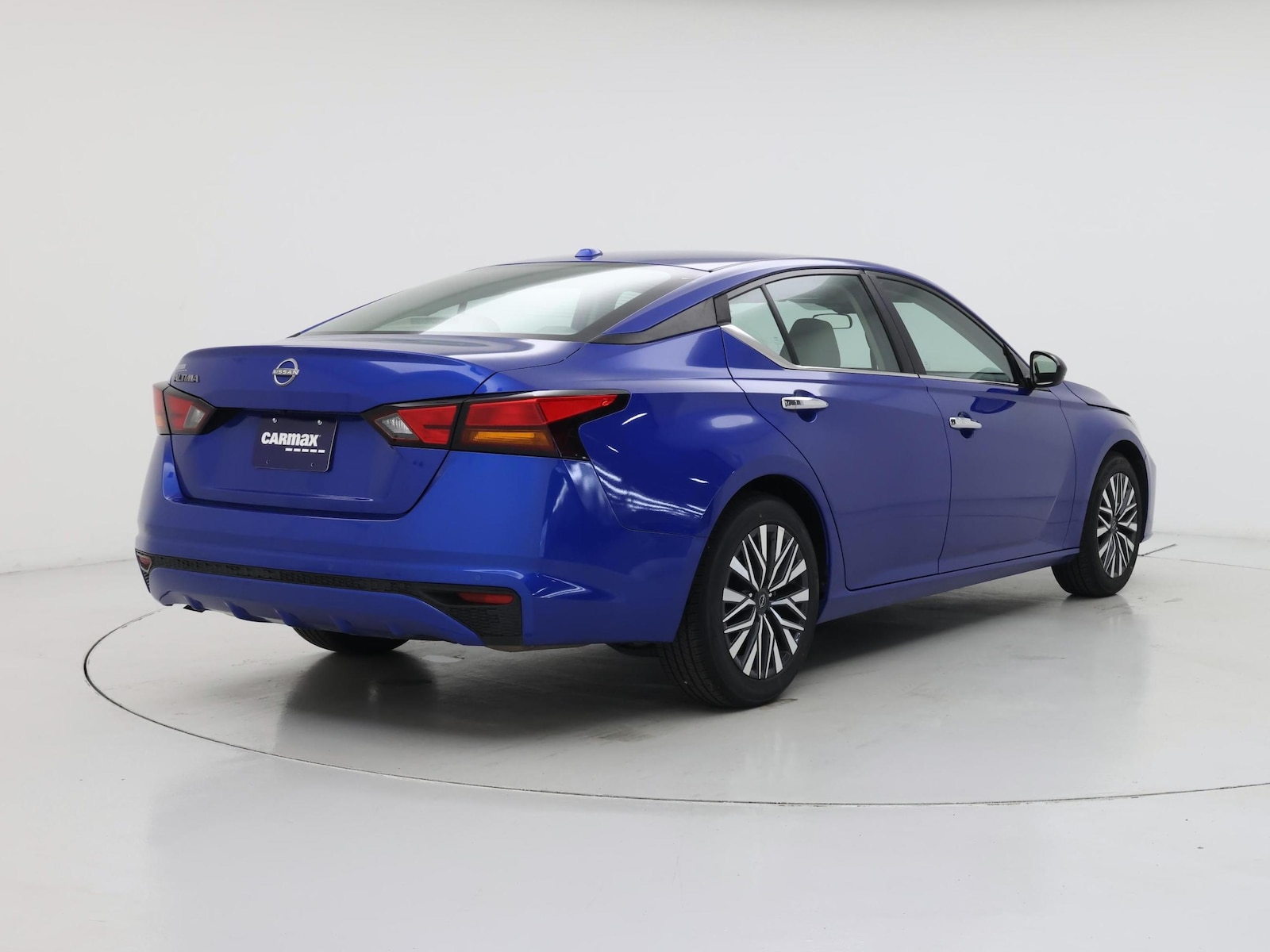 2025 Nissan Altima SV - Photo 9