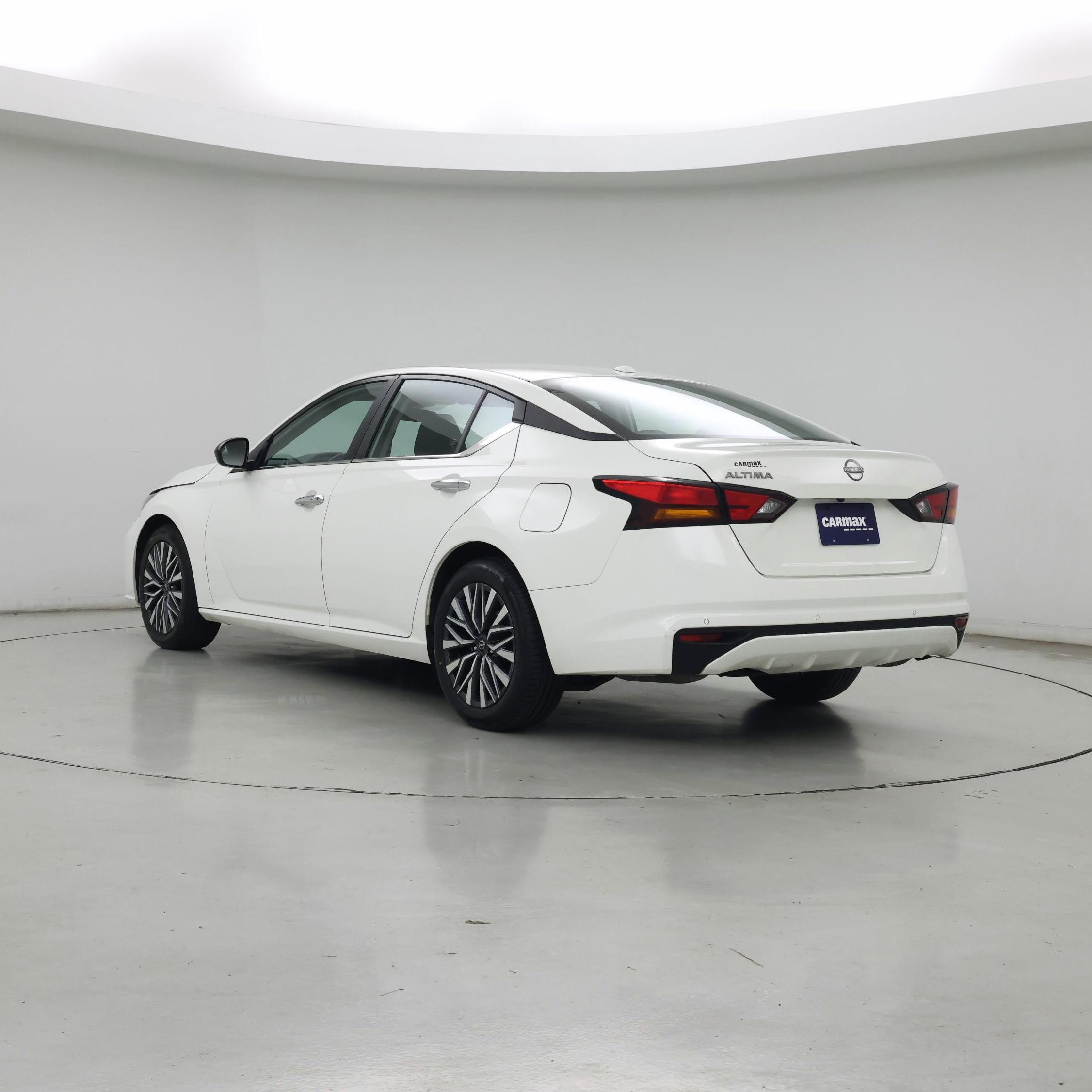Thumbnail: 2025 Nissan Altima - 2