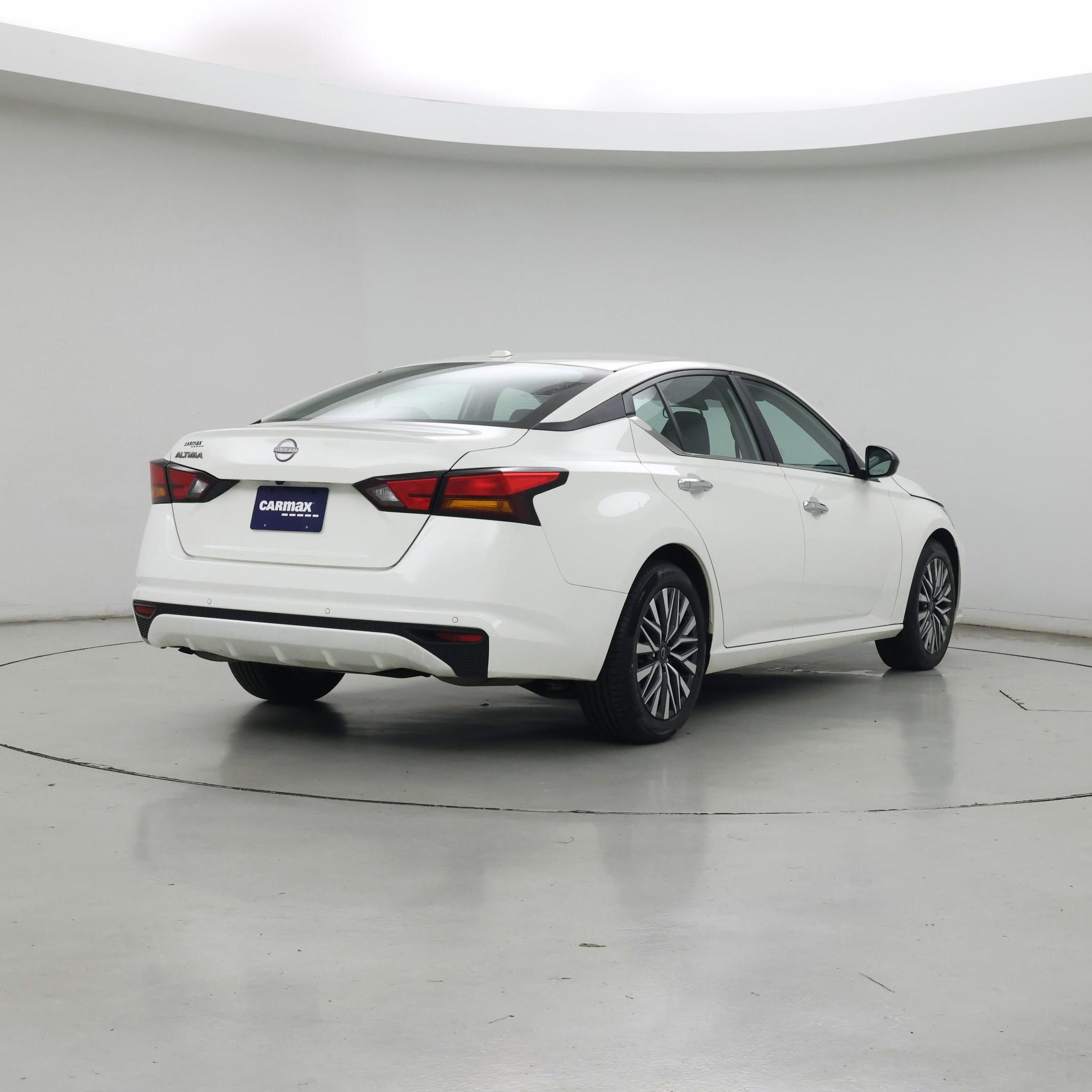 Thumbnail: 2025 Nissan Altima - 8
