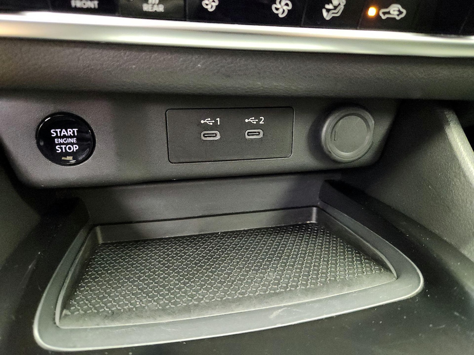 2025 Nissan Rogue SV - Photo 19