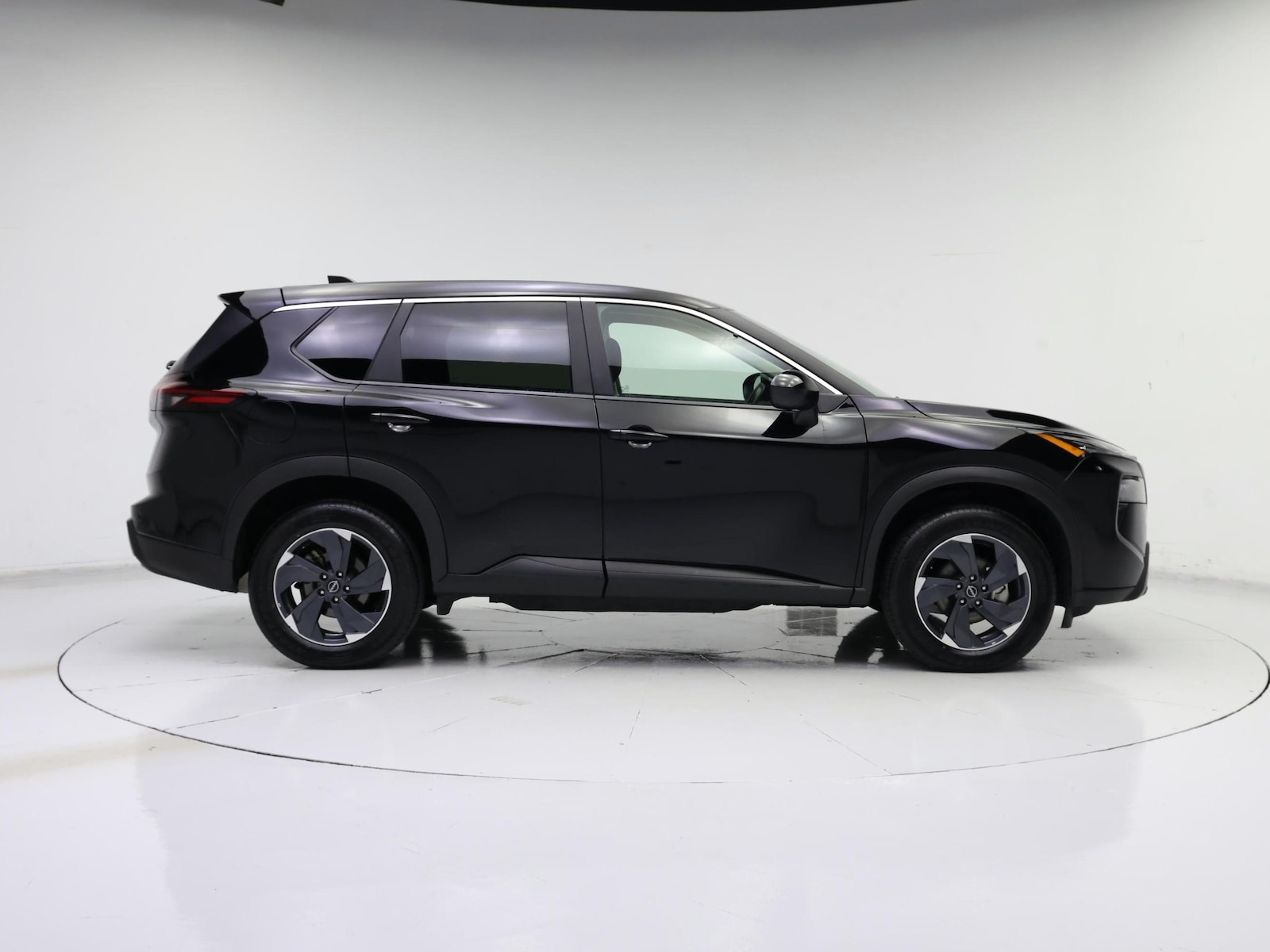 2025 Nissan Rogue SV - Photo 8