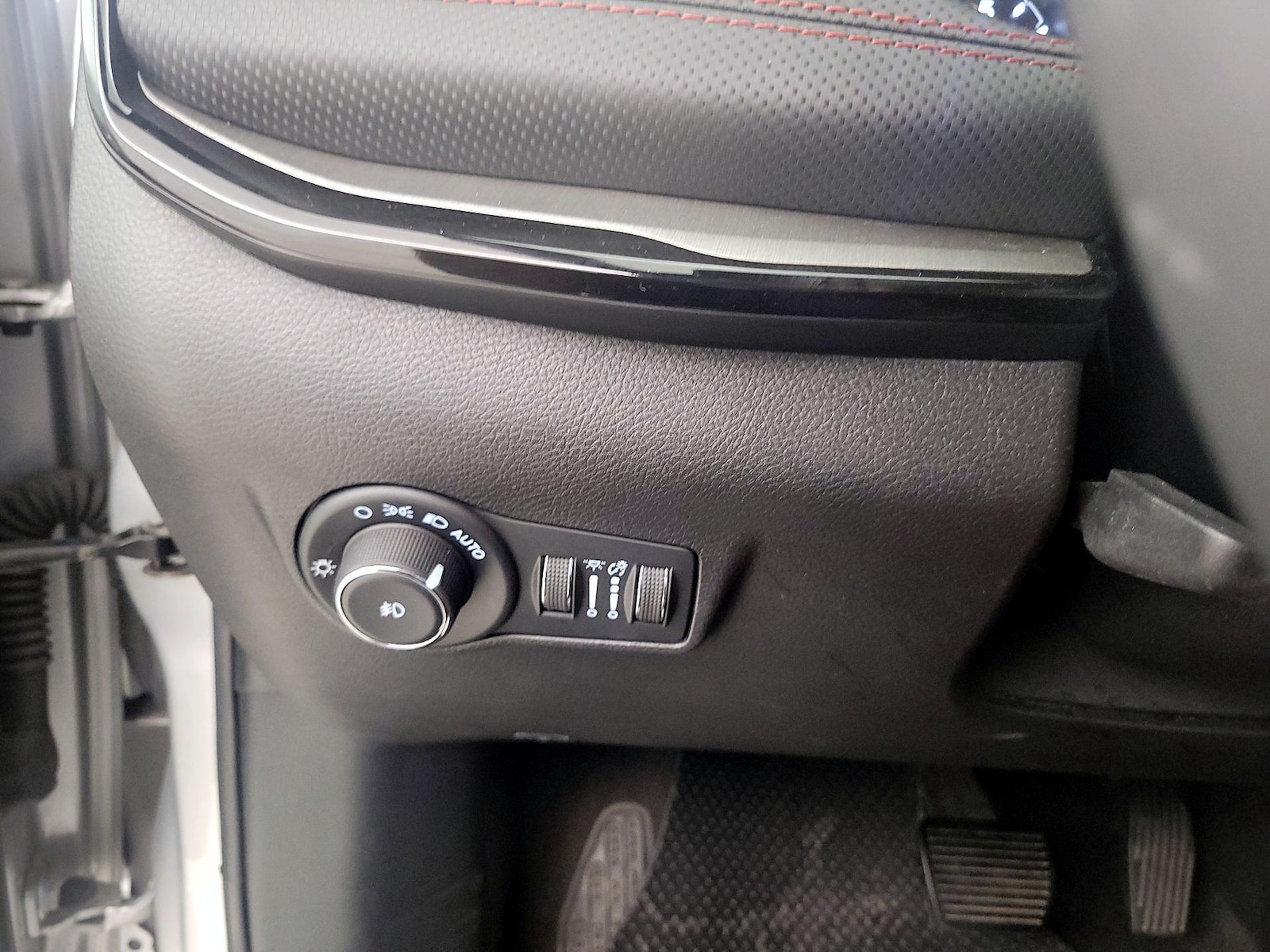 2025 Jeep Compass Trailhawk - Photo 12