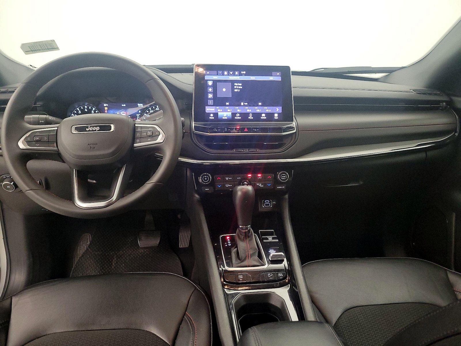 2025 Jeep Compass Trailhawk - Photo 8