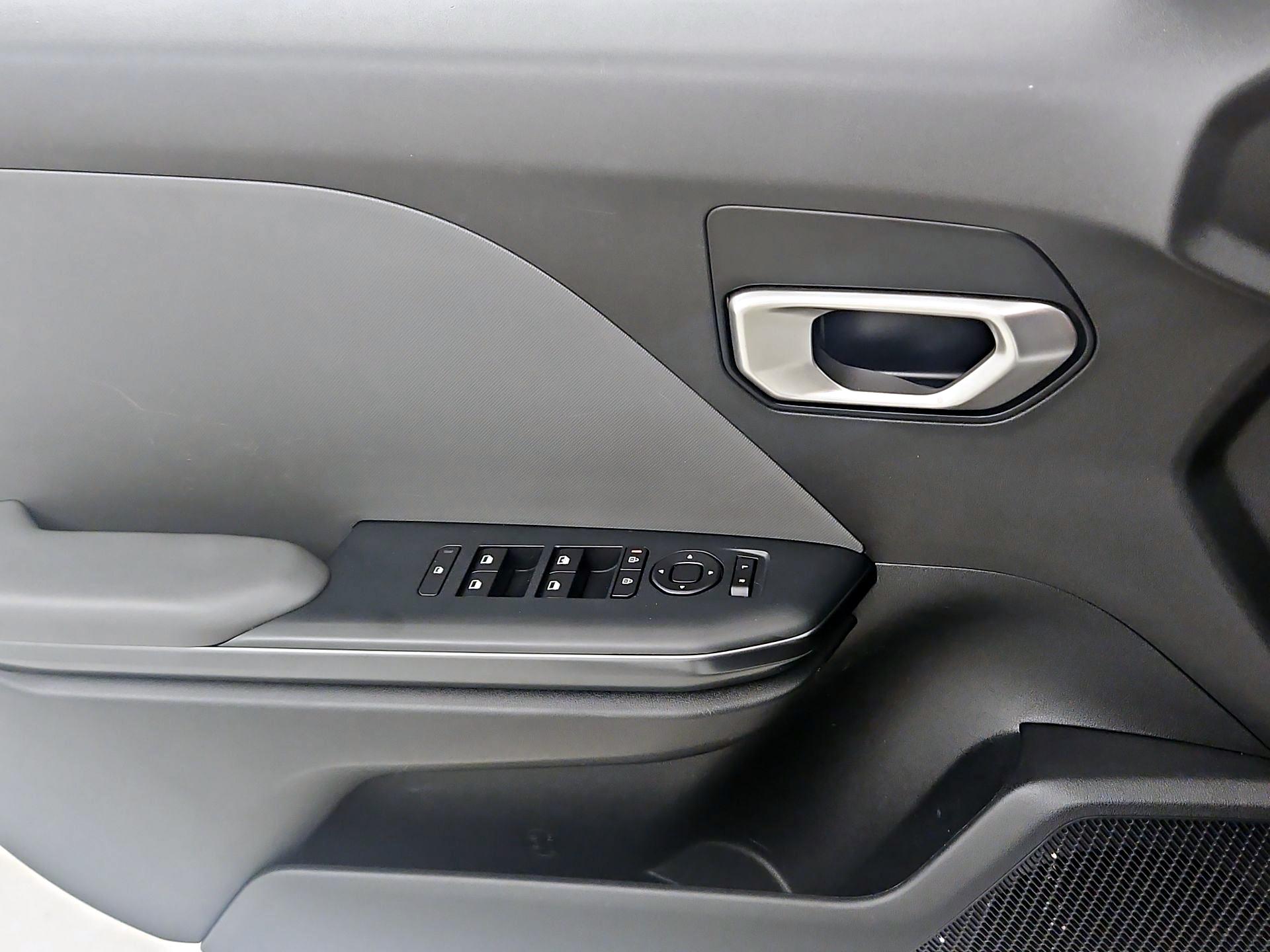 Thumbnail: 2025 Kia K4 - 12