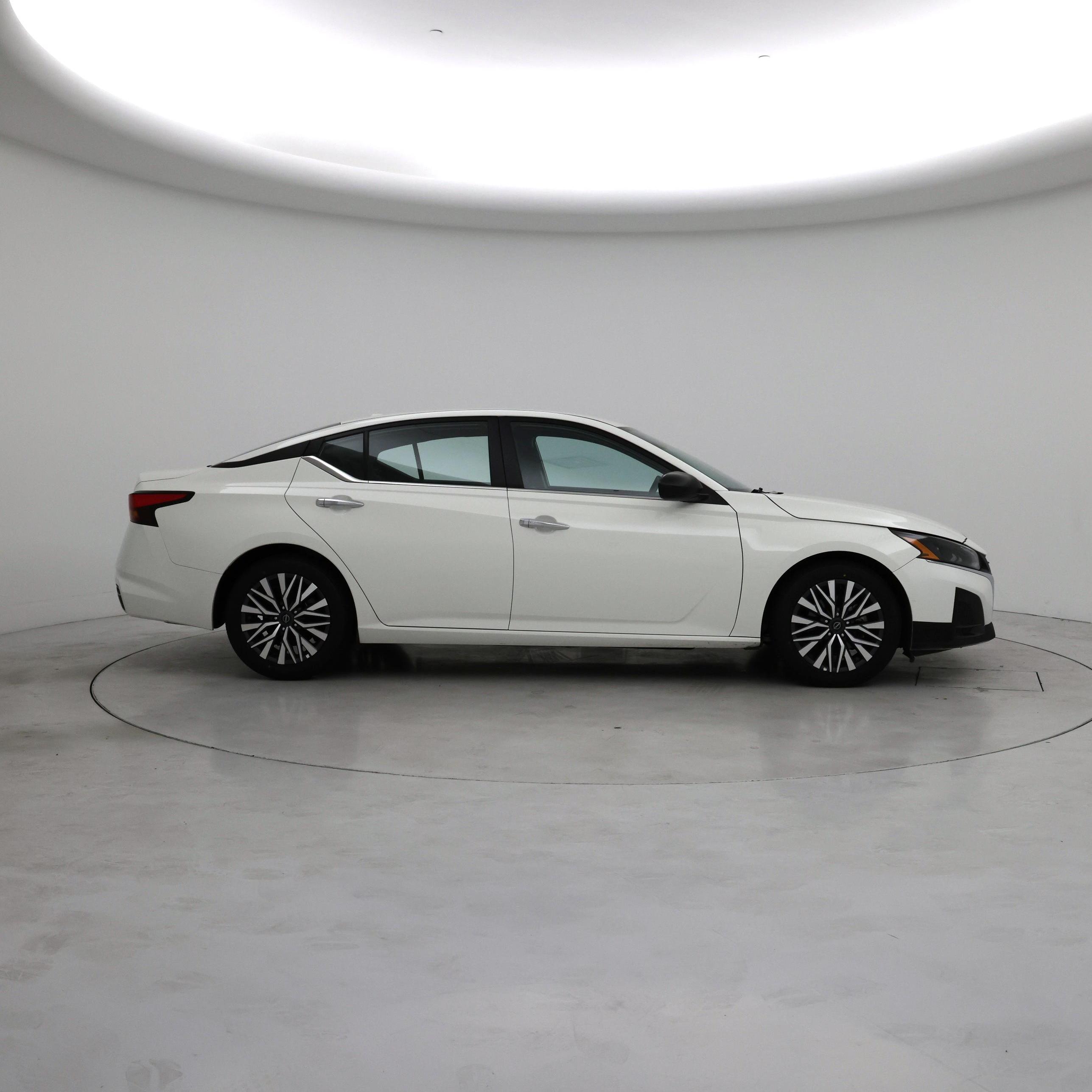 Thumbnail: 2025 Nissan Altima - 7