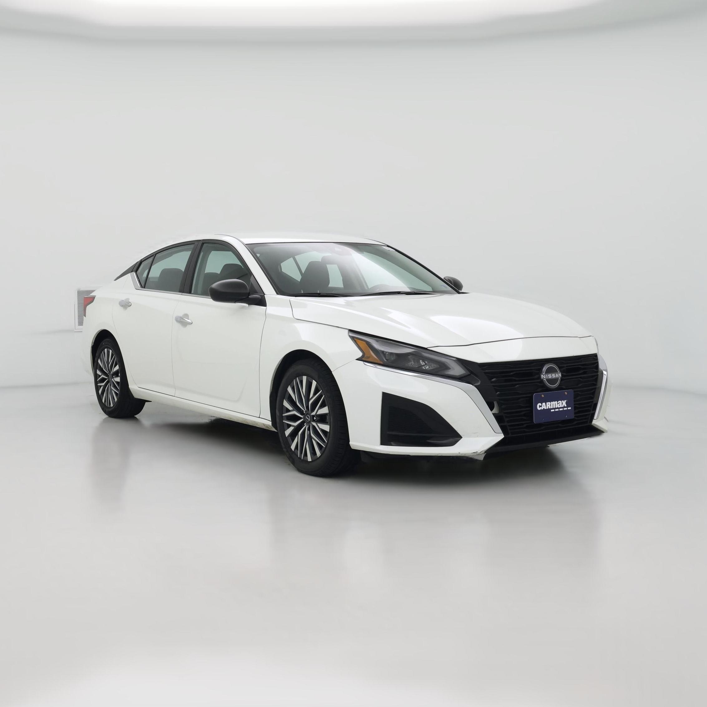 Thumbnail: 2025 Nissan Altima - 1
