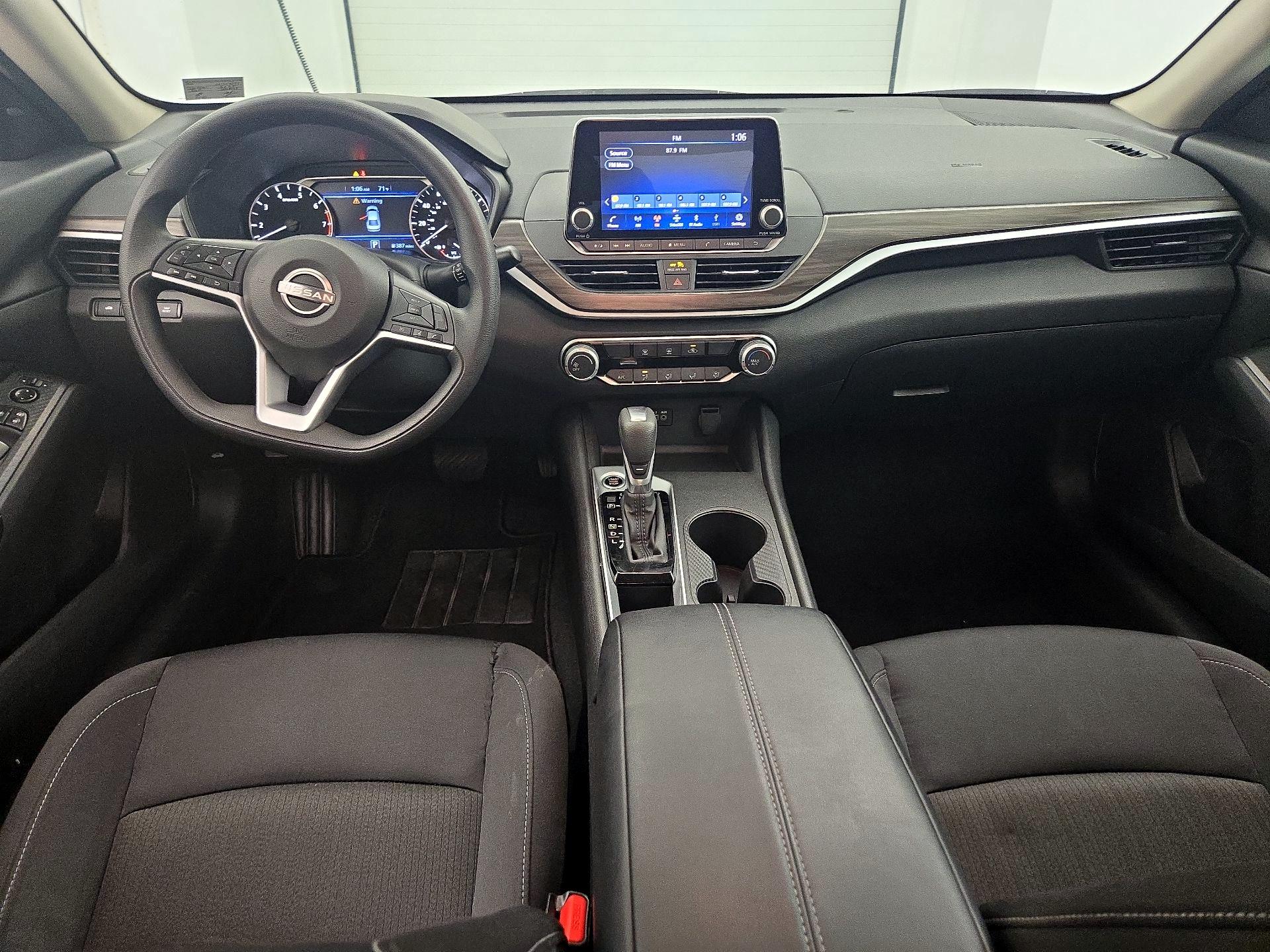 Thumbnail: 2025 Nissan Altima - 9
