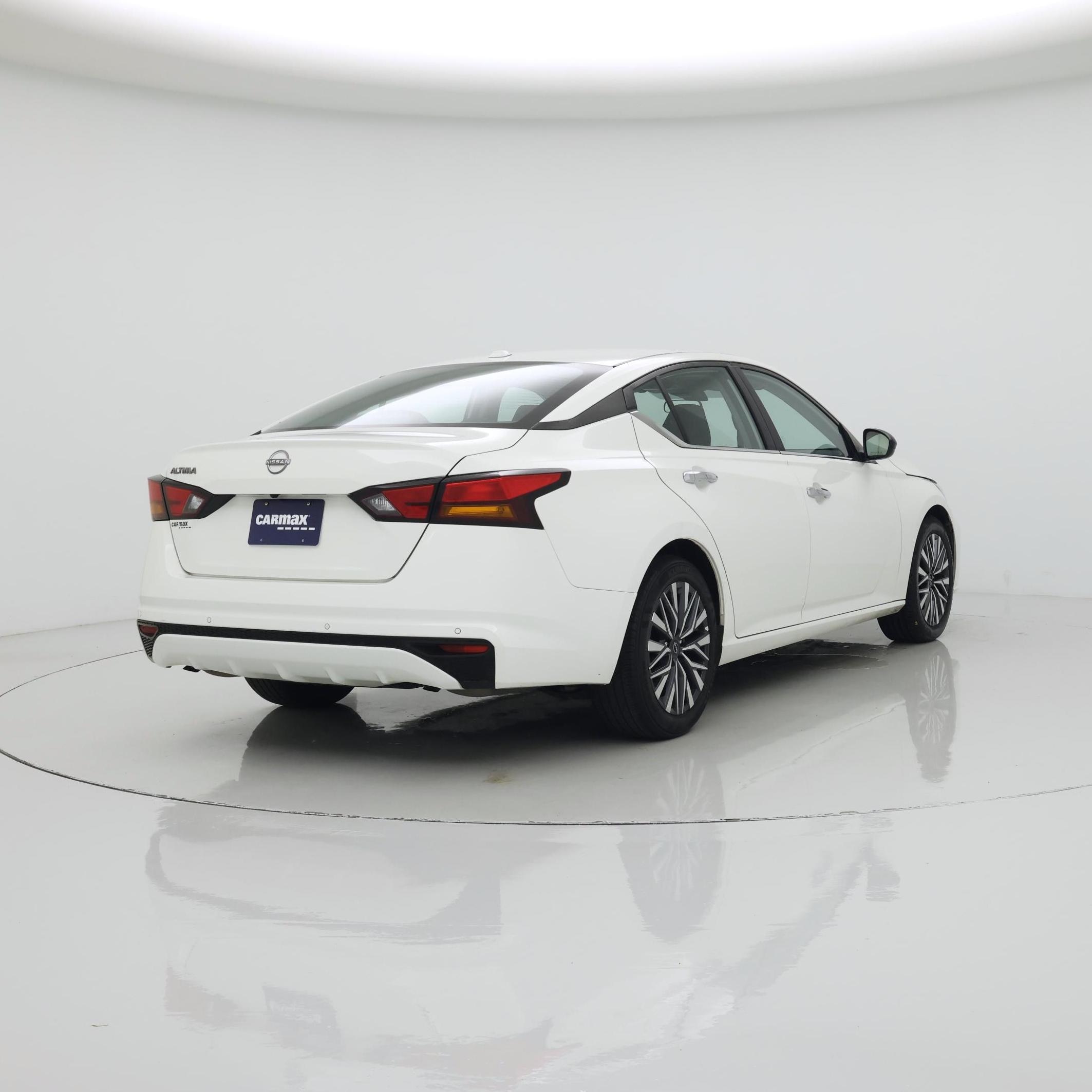 Thumbnail: 2025 Nissan Altima - 8