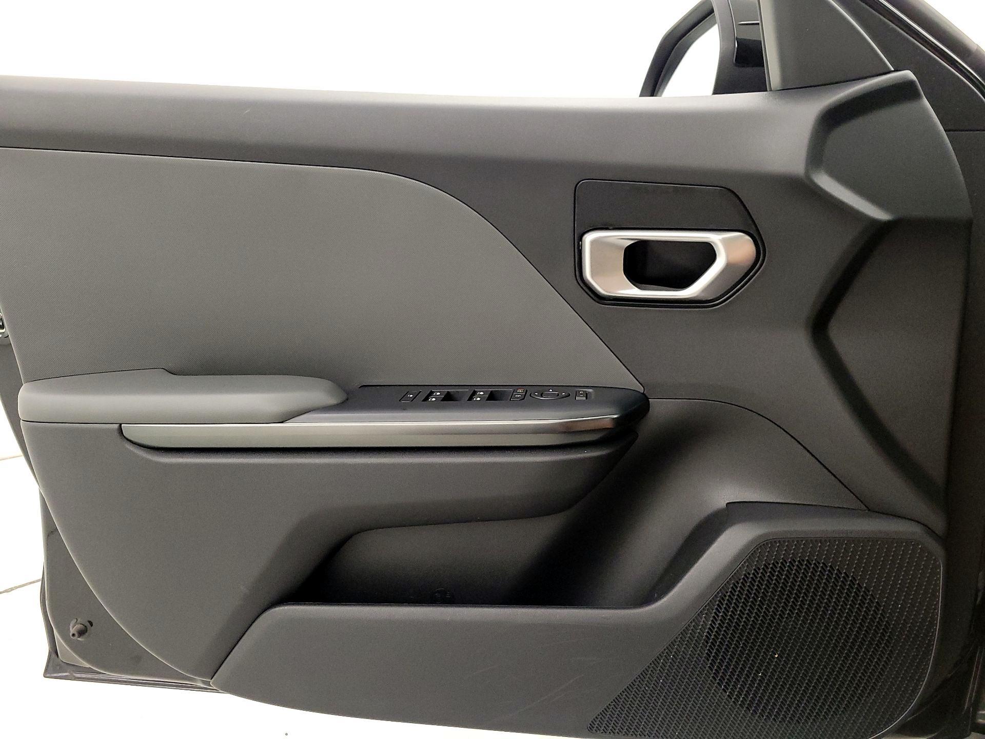 Thumbnail: 2025 Kia K4 - 12